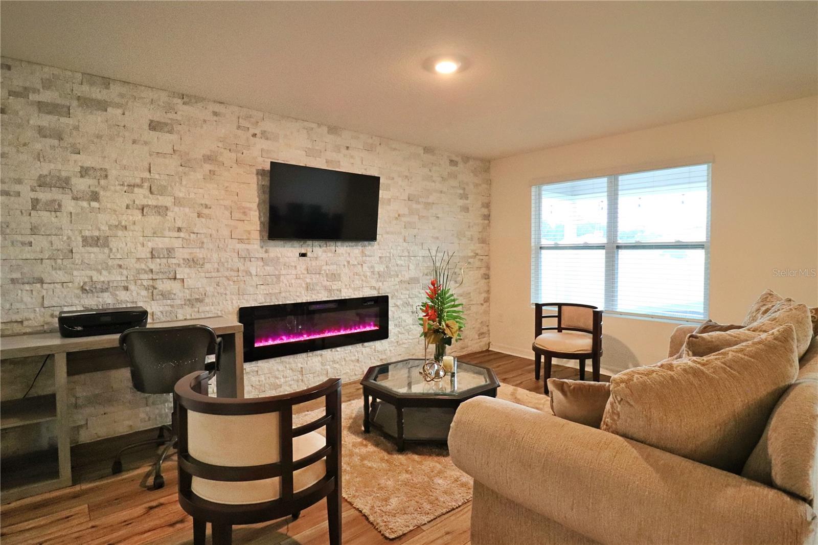 OAK PARK PH 1 PB 36 PG 78 - Residential Lease