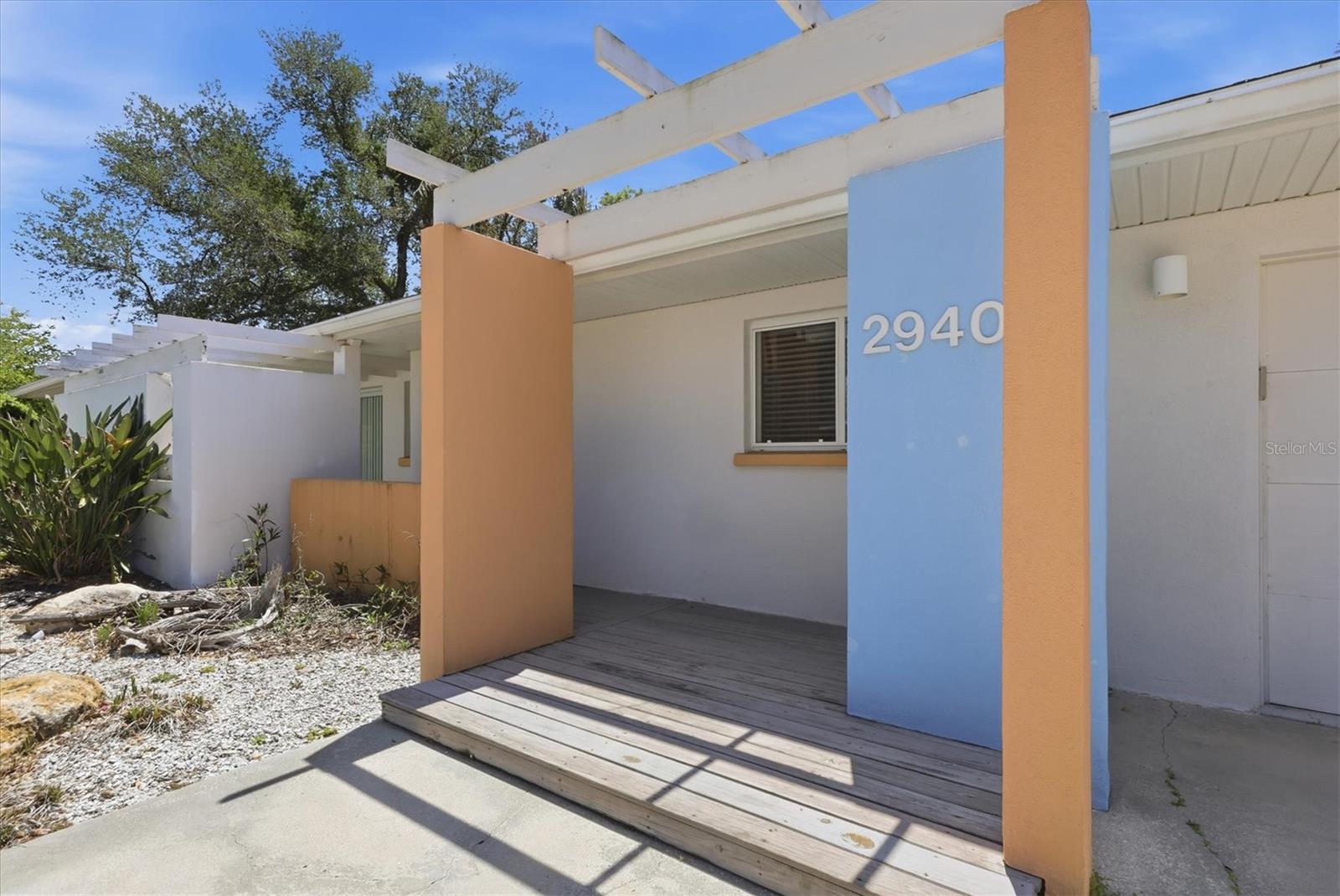 SOUTH GATE - Residential