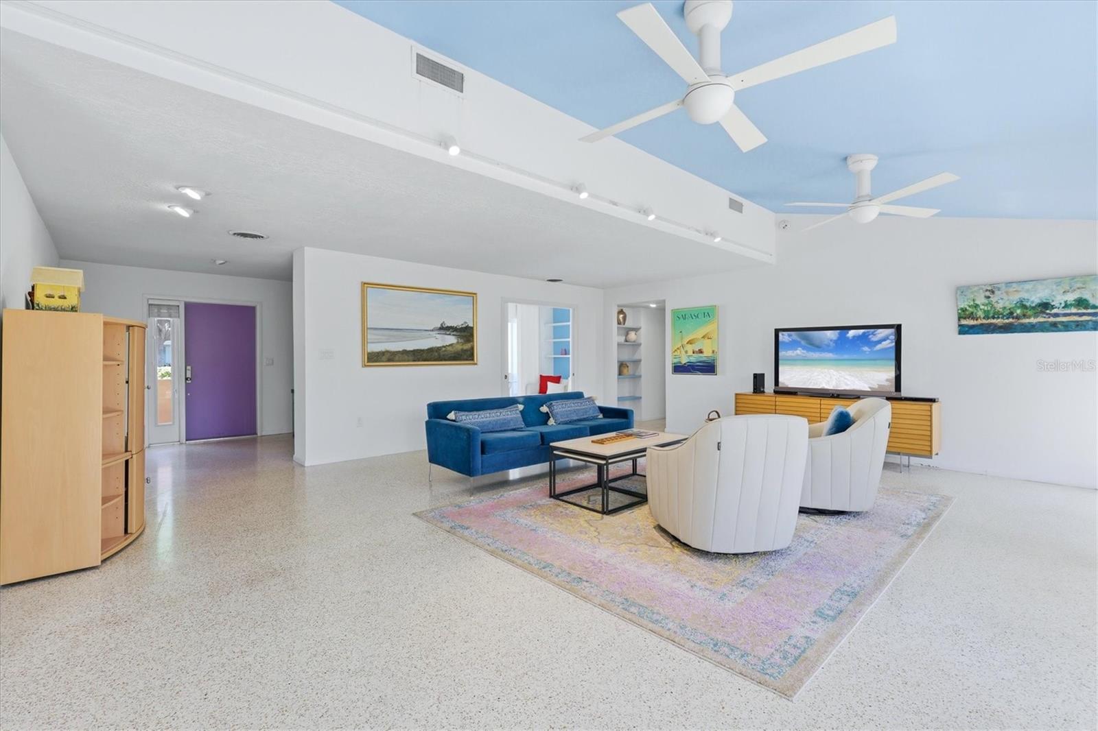 2940 BOUGAINVILLEA STREET