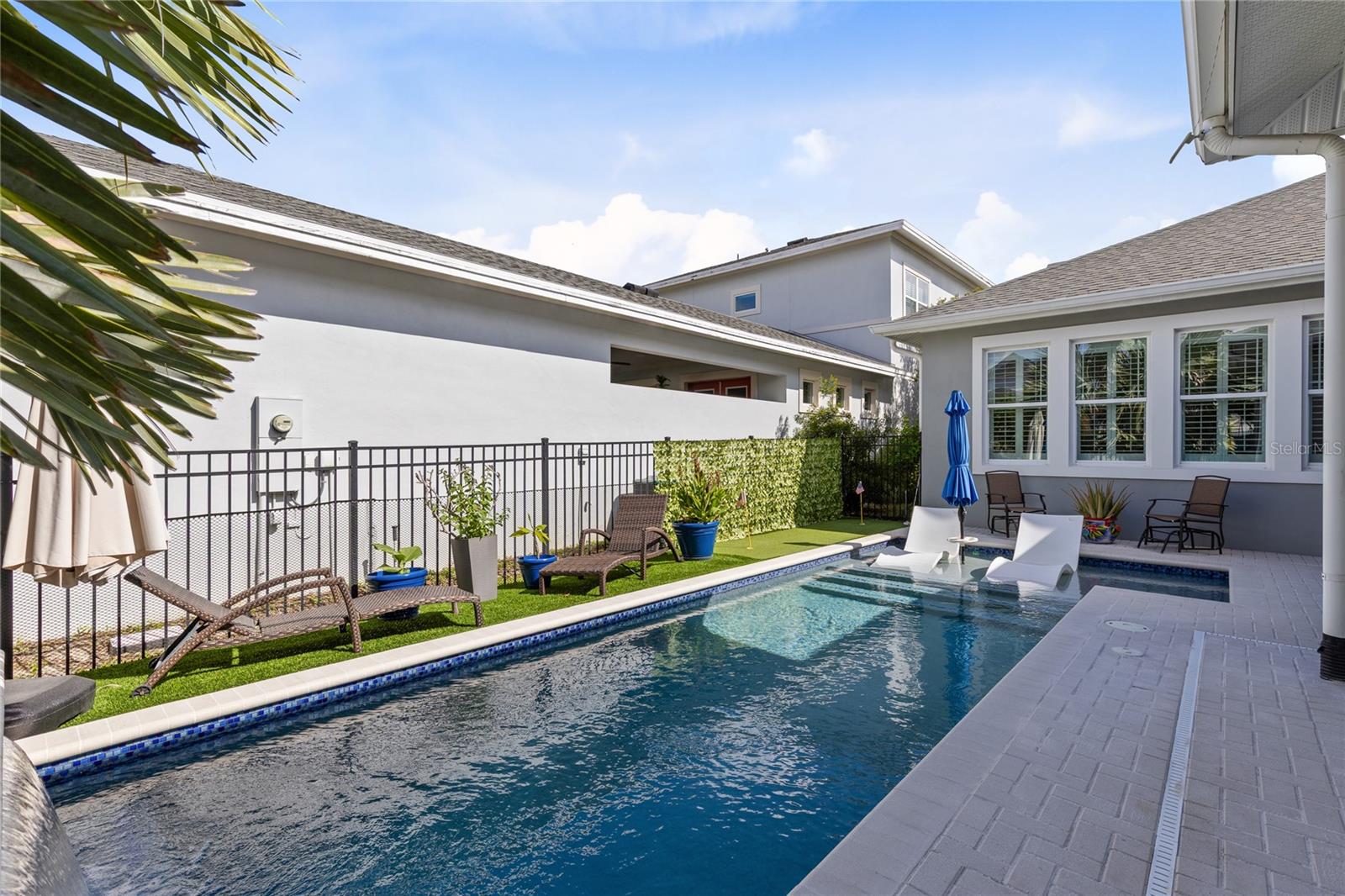 LAUREATE PARK - Residential