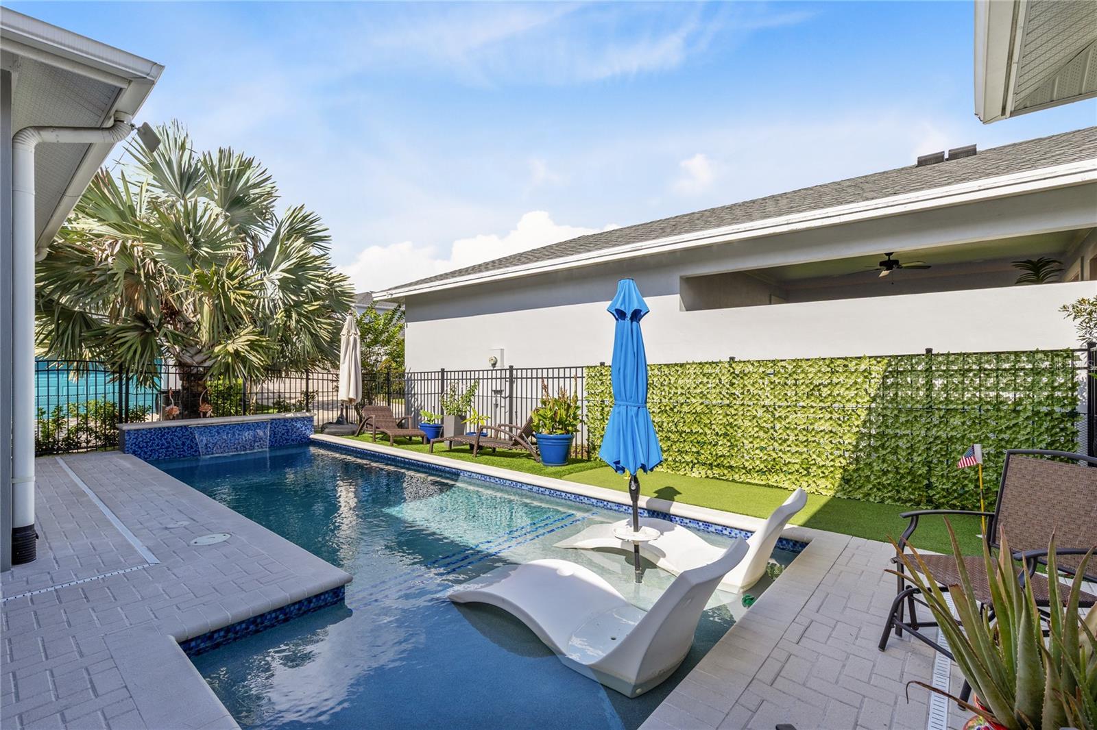 LAUREATE PARK - Residential