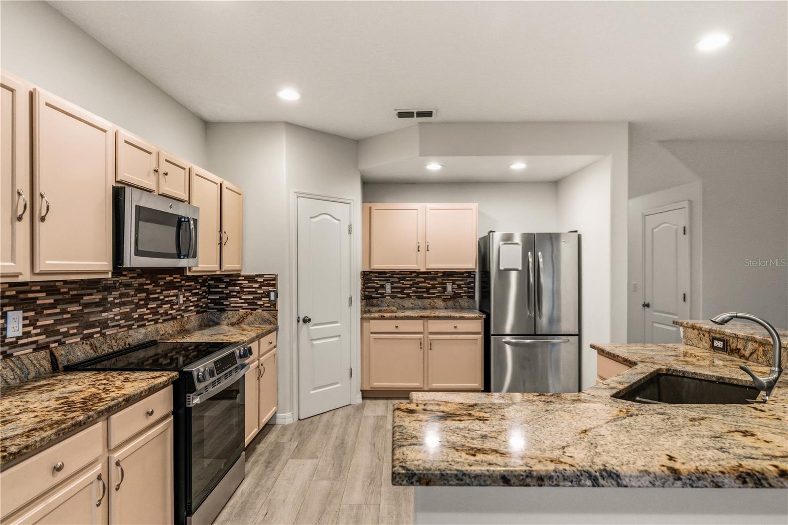 RESERVE AT WEDGEFIELD - Residential