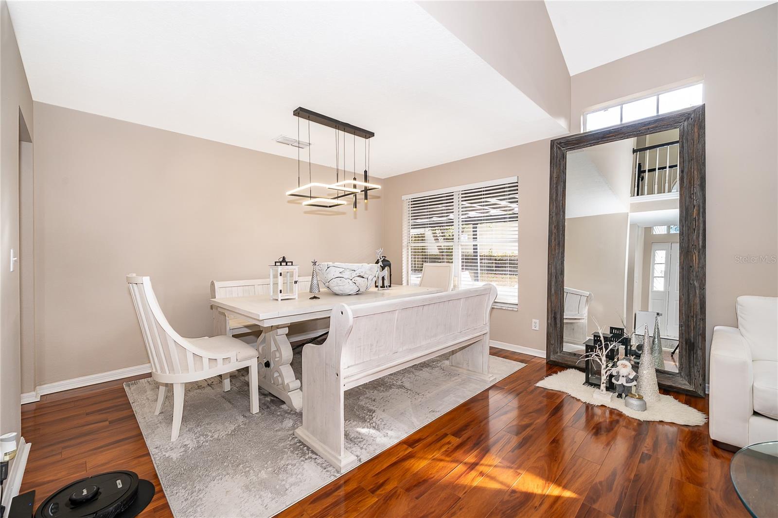 CAMBRIDGE COMMONS - Residential