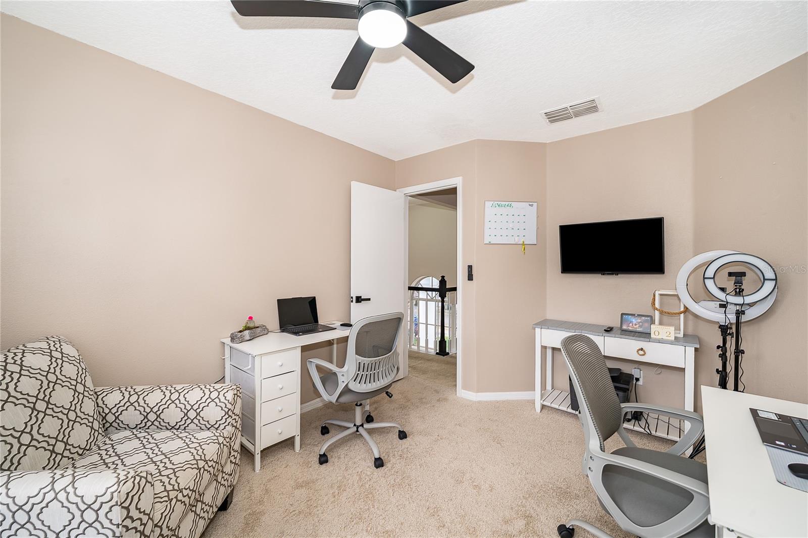 CAMBRIDGE COMMONS - Residential