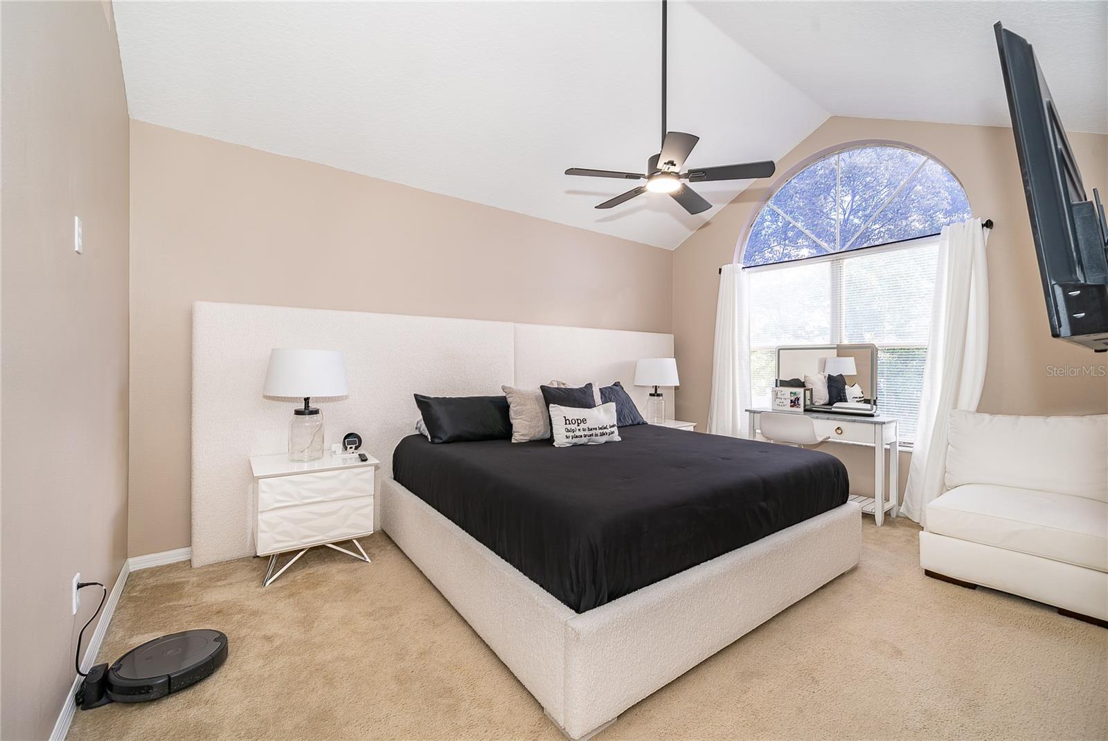 CAMBRIDGE COMMONS - Residential