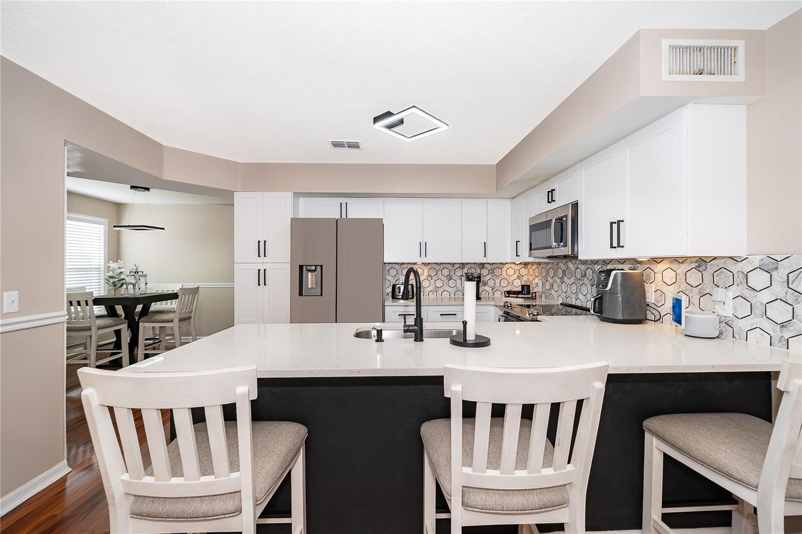 CAMBRIDGE COMMONS - Residential