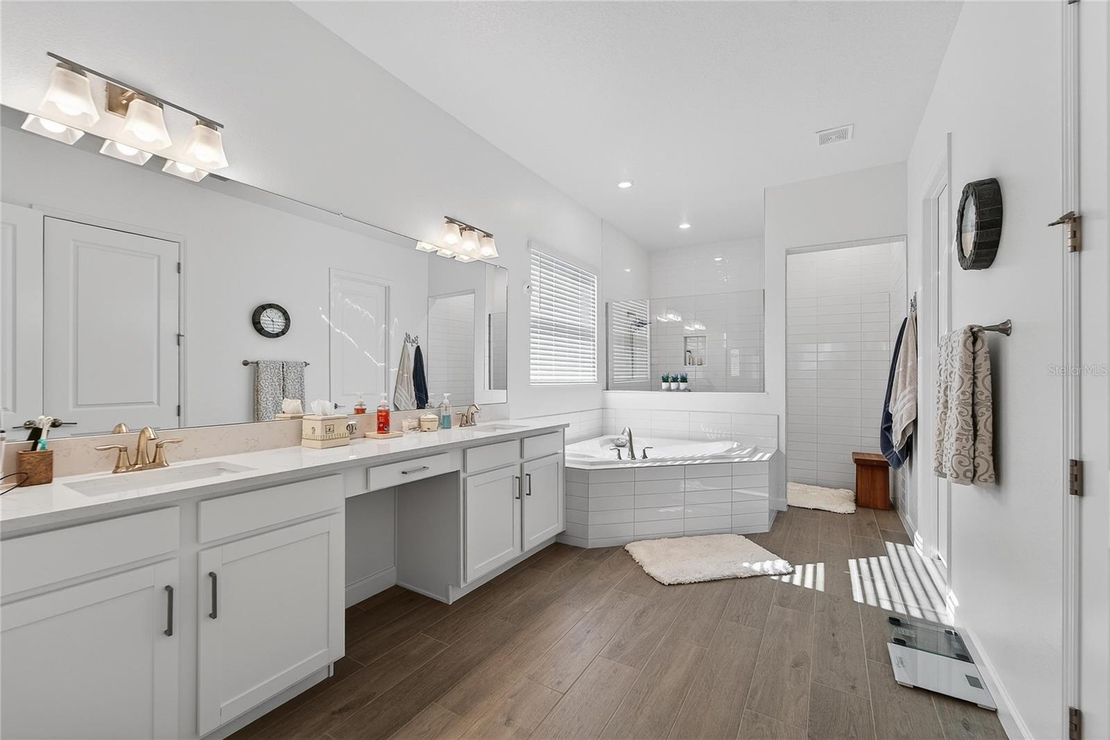 FOREST BROOKE ACTIVE ADULT PH - Residential