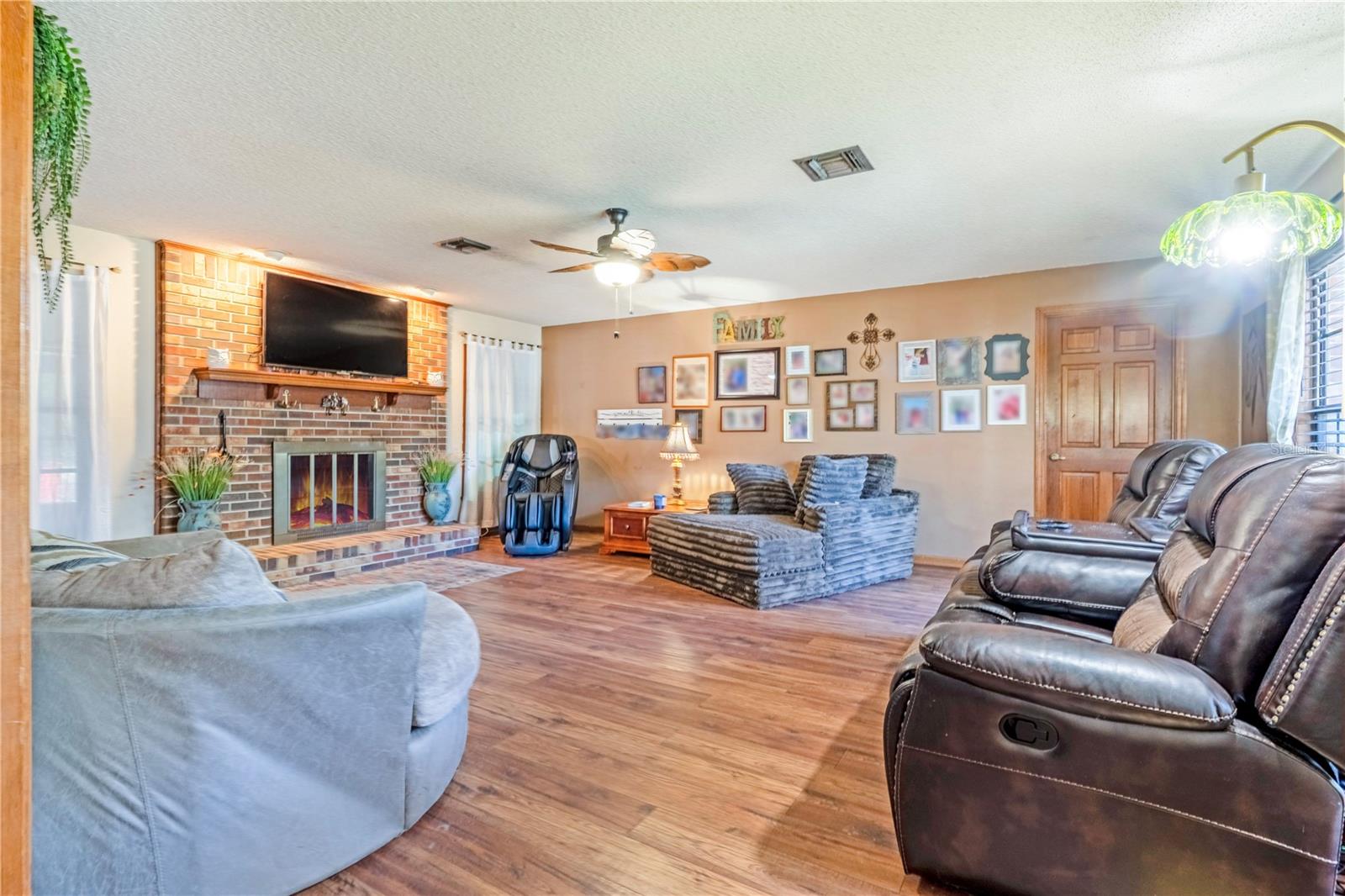 2417 S OAK PARK DRIVE