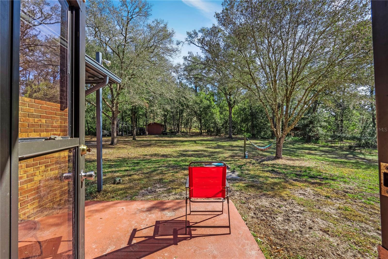 COUNTRY CLUB MANOR - Residential