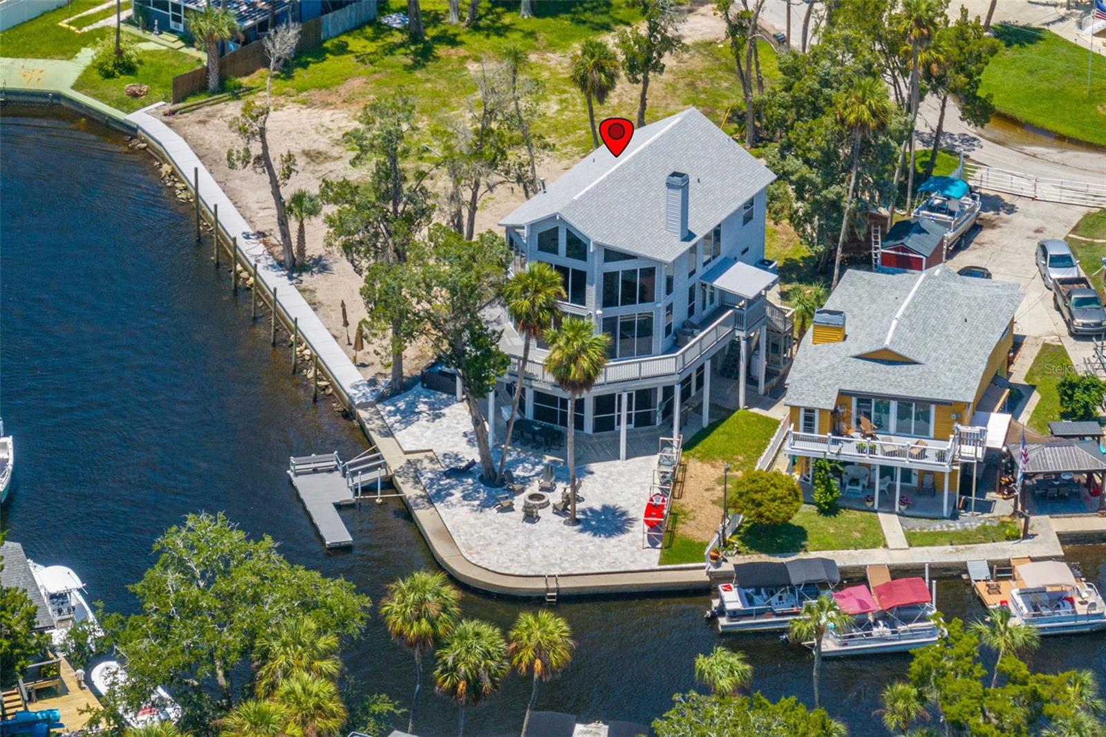 View WEEKI WACHEE, FL 34607 house