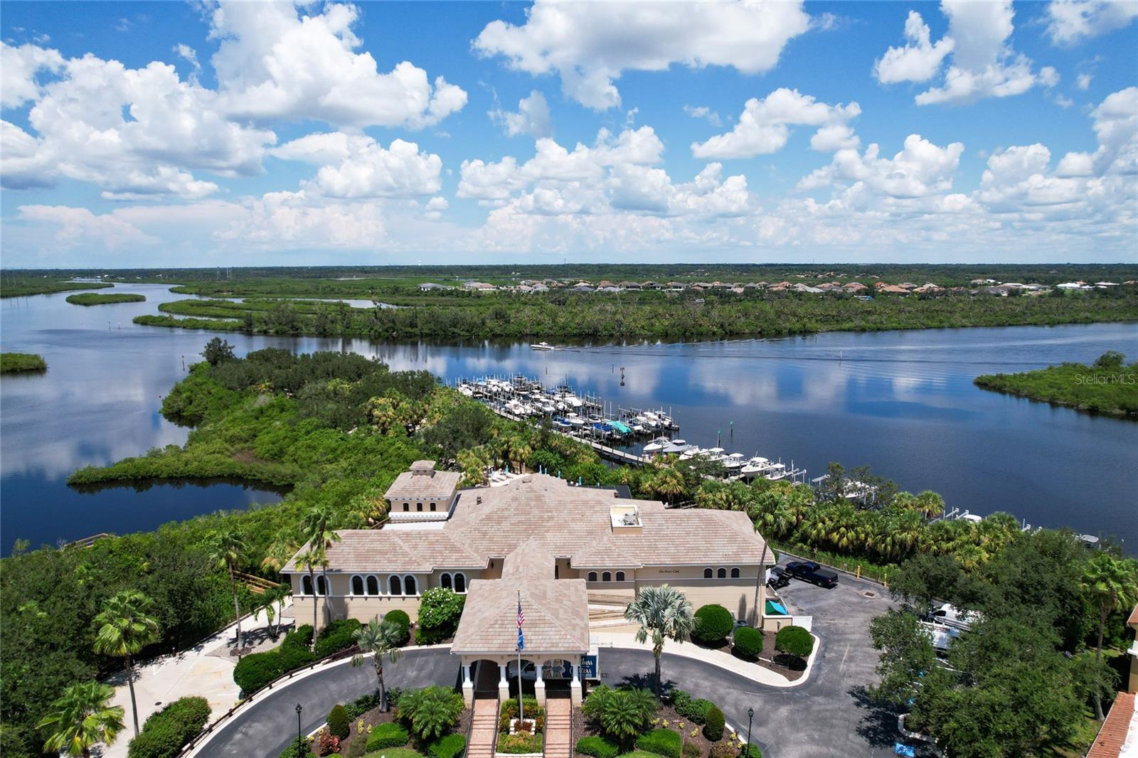 WATERLEFE GOLF & RIVER CLUB - Residential