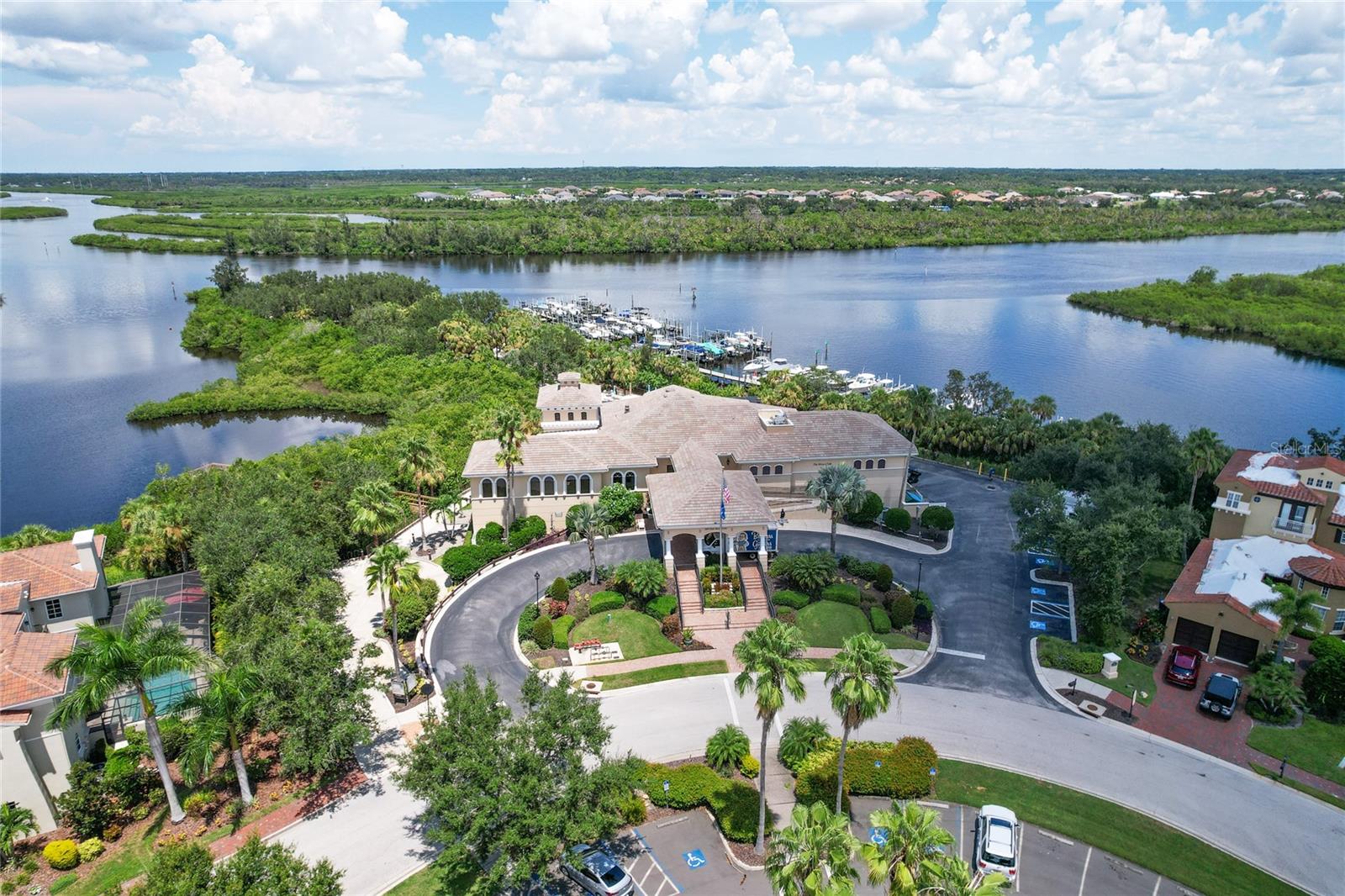 WATERLEFE GOLF & RIVER CLUB - Residential