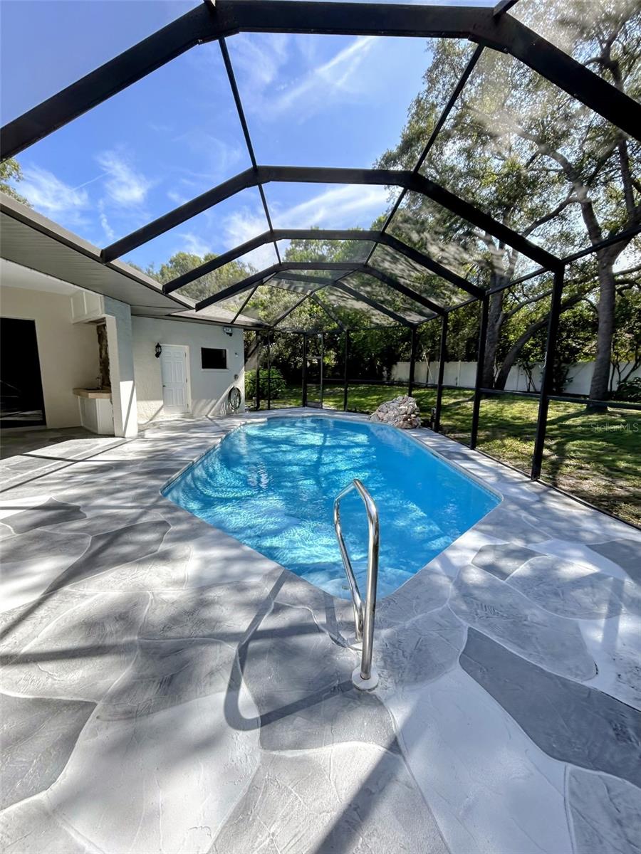 18608 AUTUMN LAKE BOULEVARD