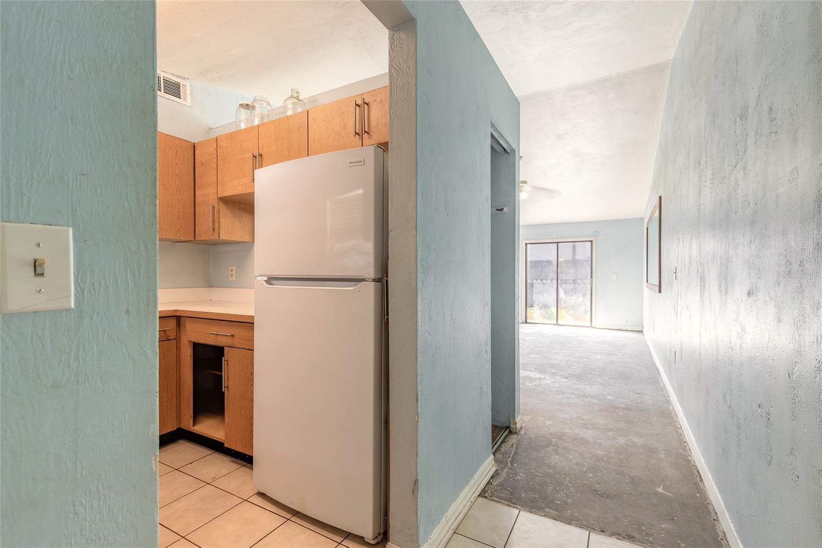 RIVIERA VILLAGE - Residential