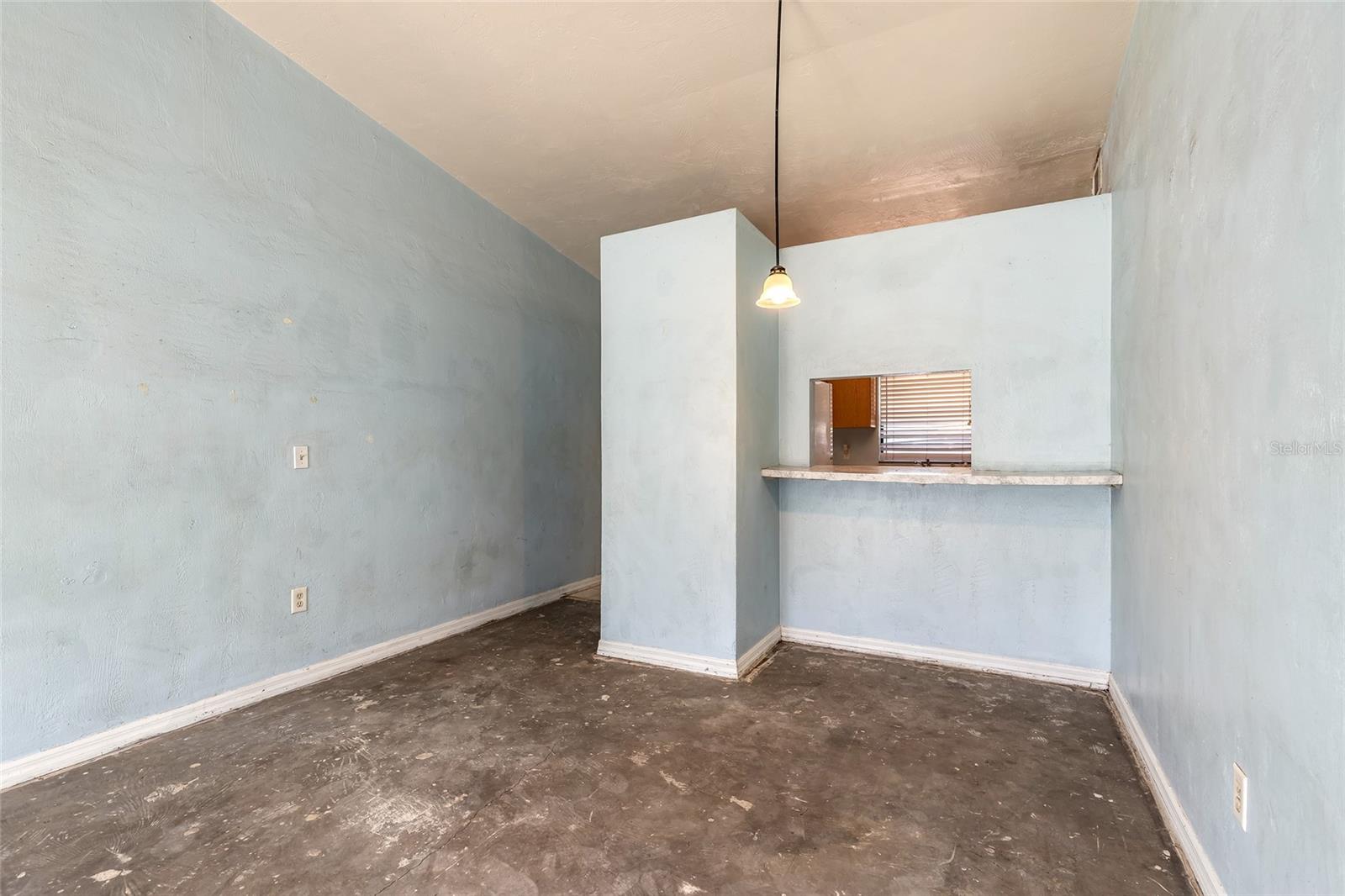 RIVIERA VILLAGE - Residential