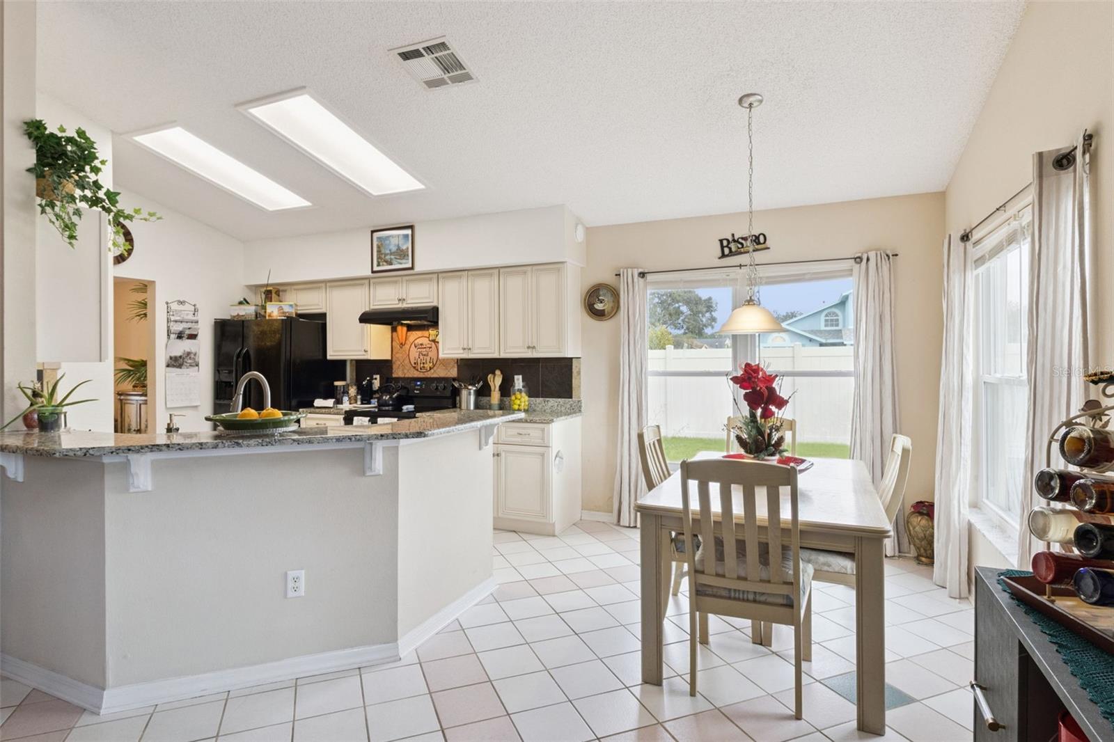 LINDFIELDS UNIT 3 - Residential