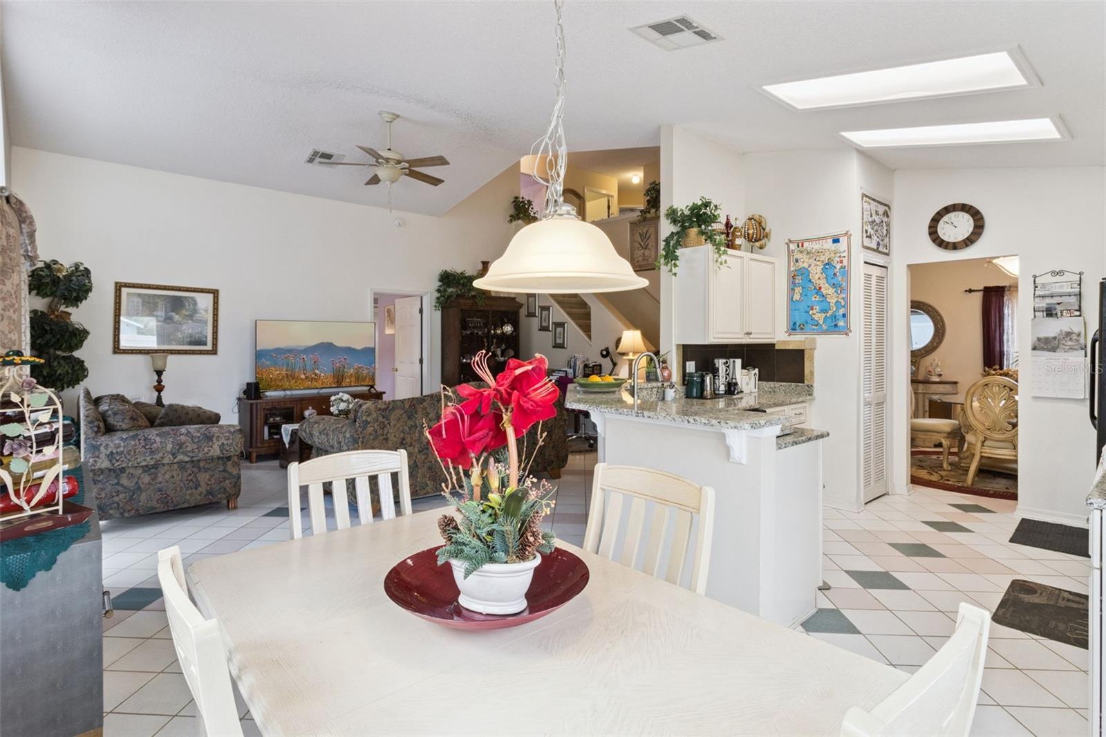 LINDFIELDS UNIT 3 - Residential