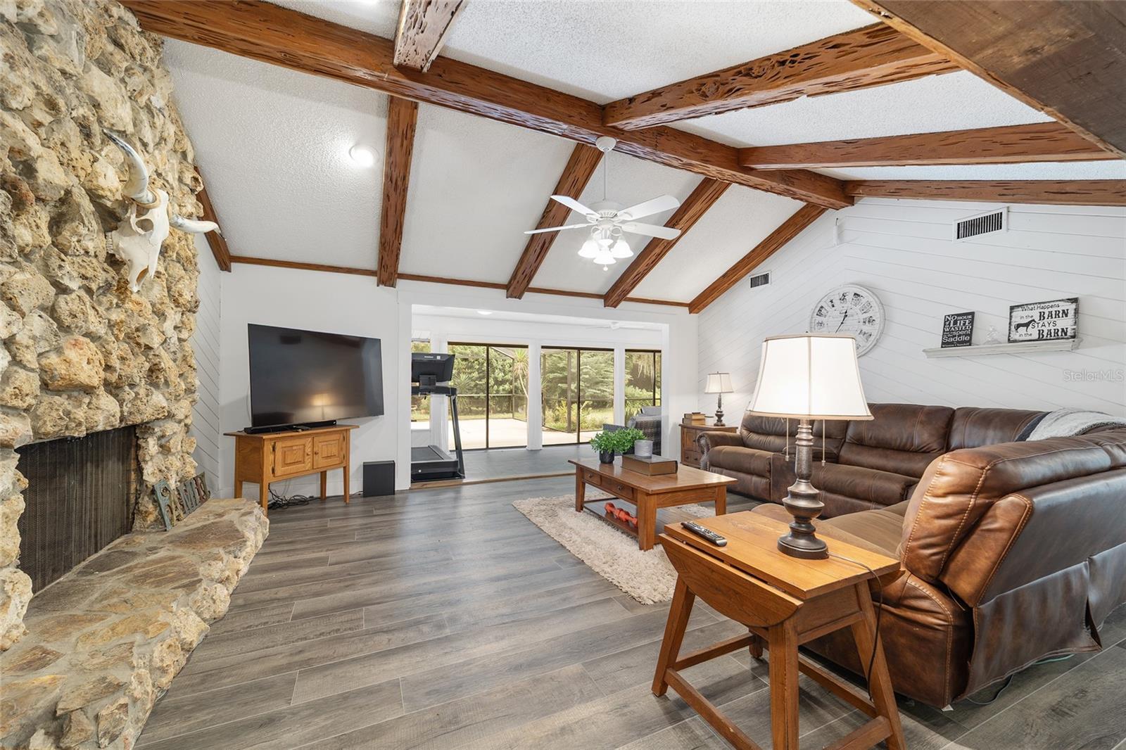 TILLMANS HAMMOCK - Residential