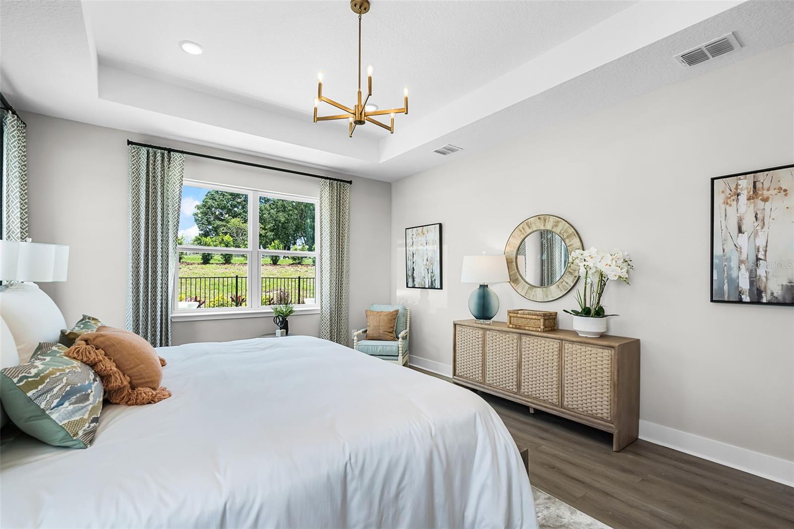 EDEN CREST - Residential