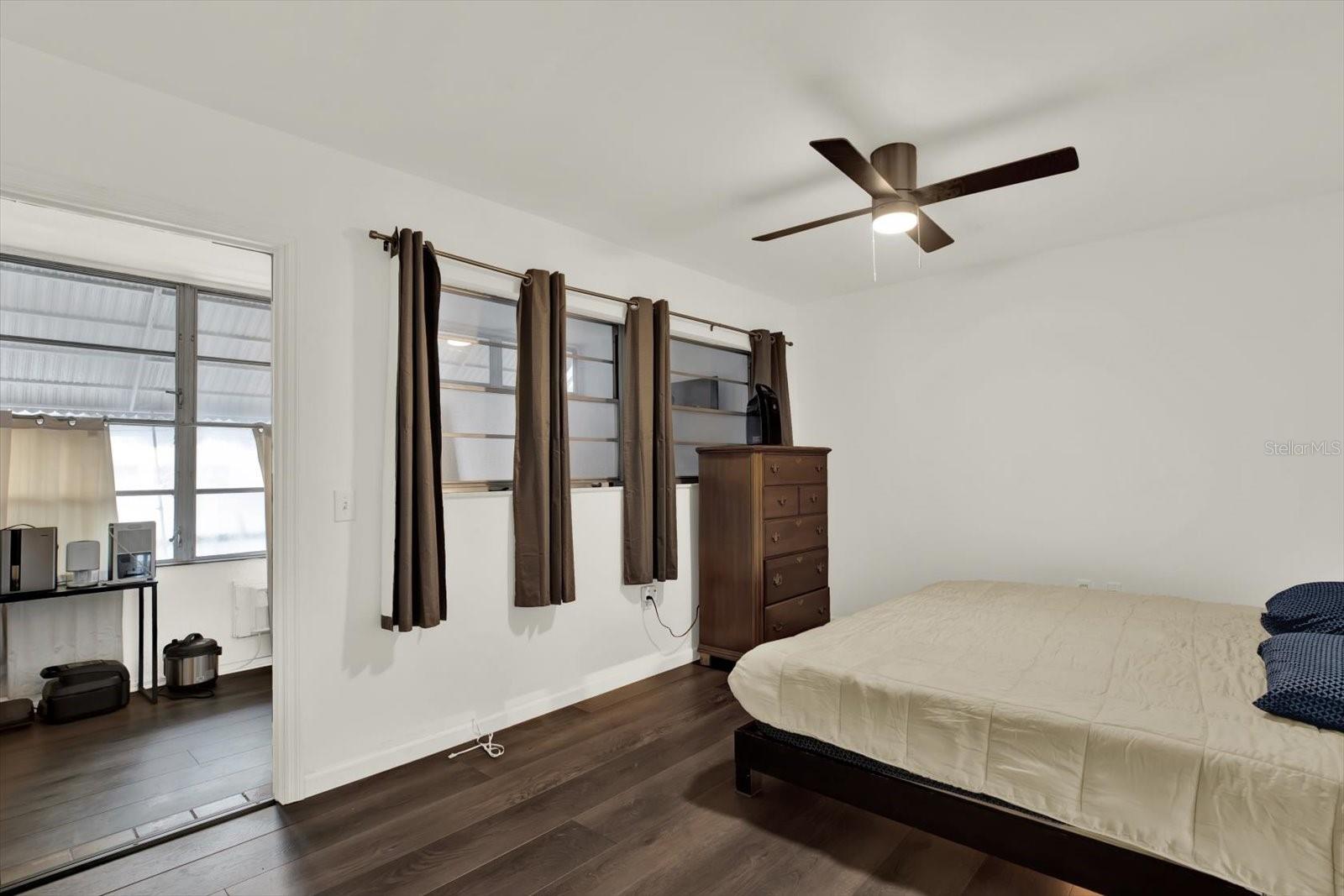 TOWN APTS CONDO - Residential