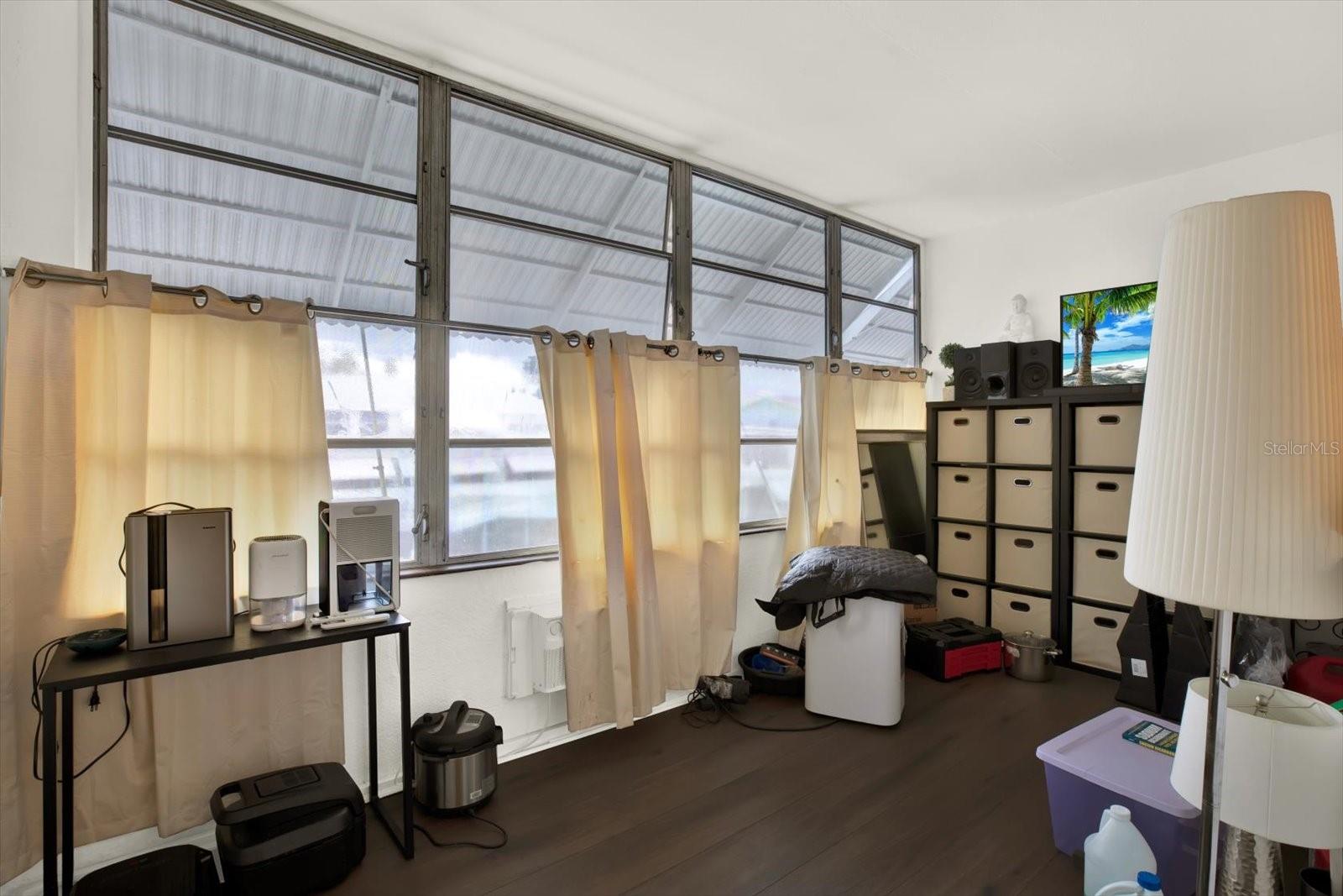 TOWN APTS CONDO - Residential