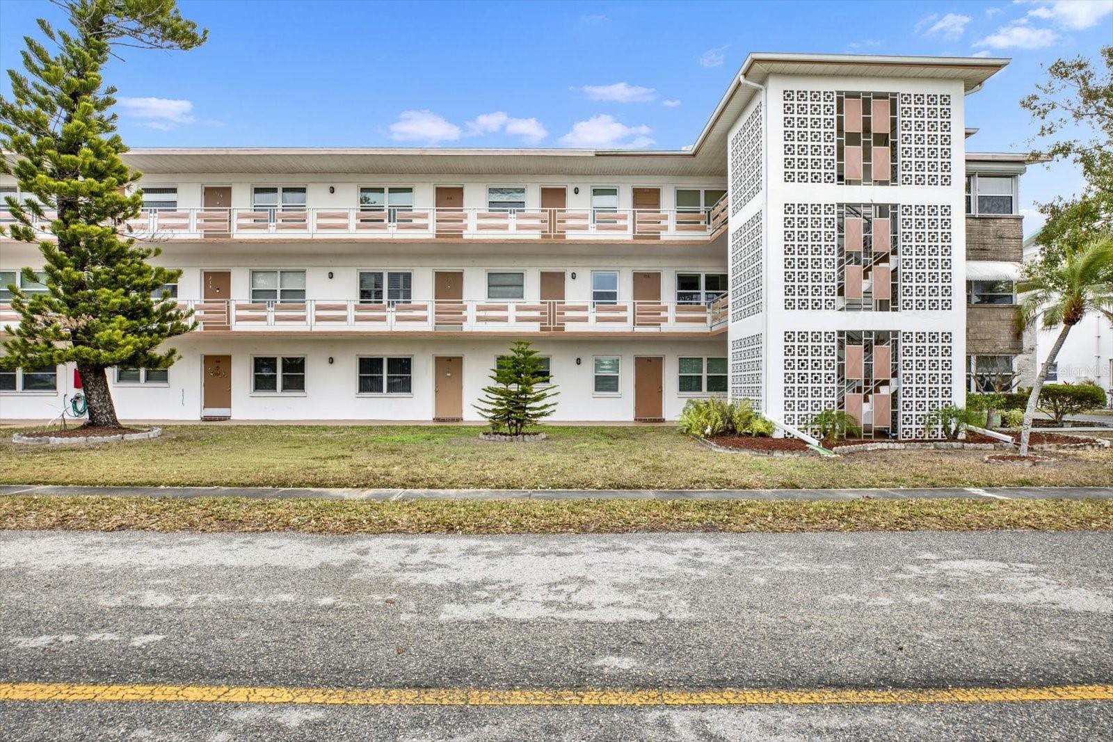 TOWN APTS CONDO - Residential