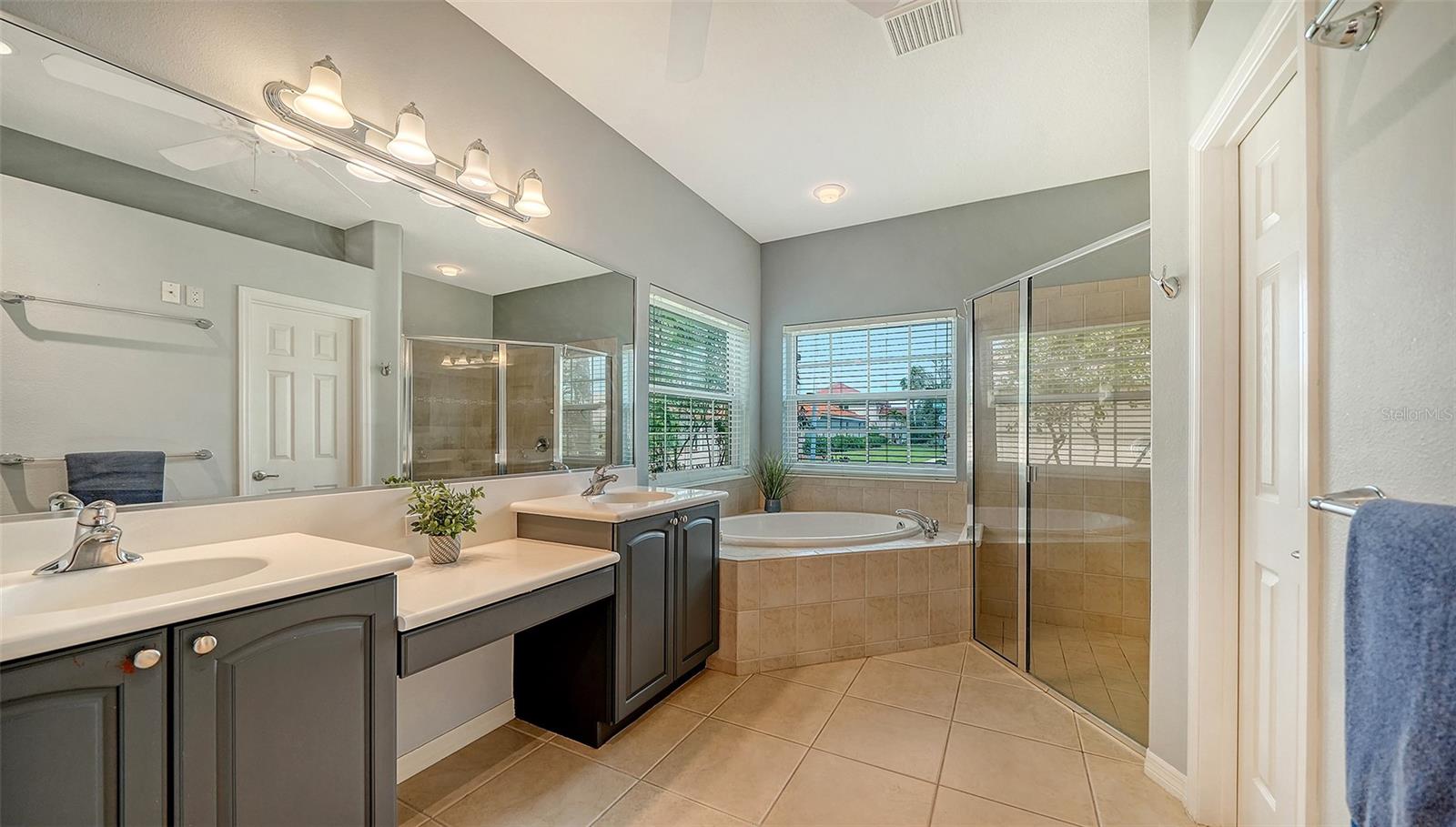 STONEYBROOK AT VENICE - Residential