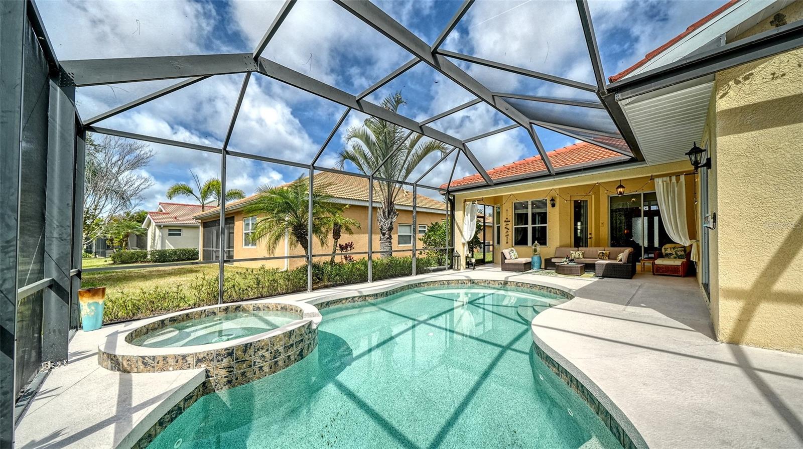 STONEYBROOK AT VENICE - Residential