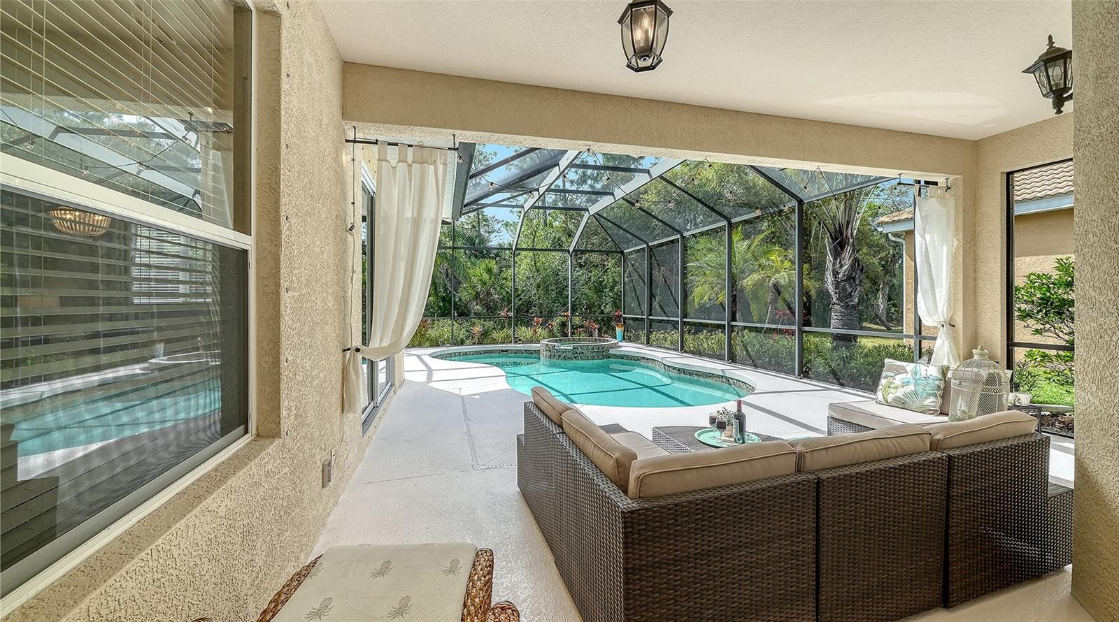 STONEYBROOK AT VENICE - Residential