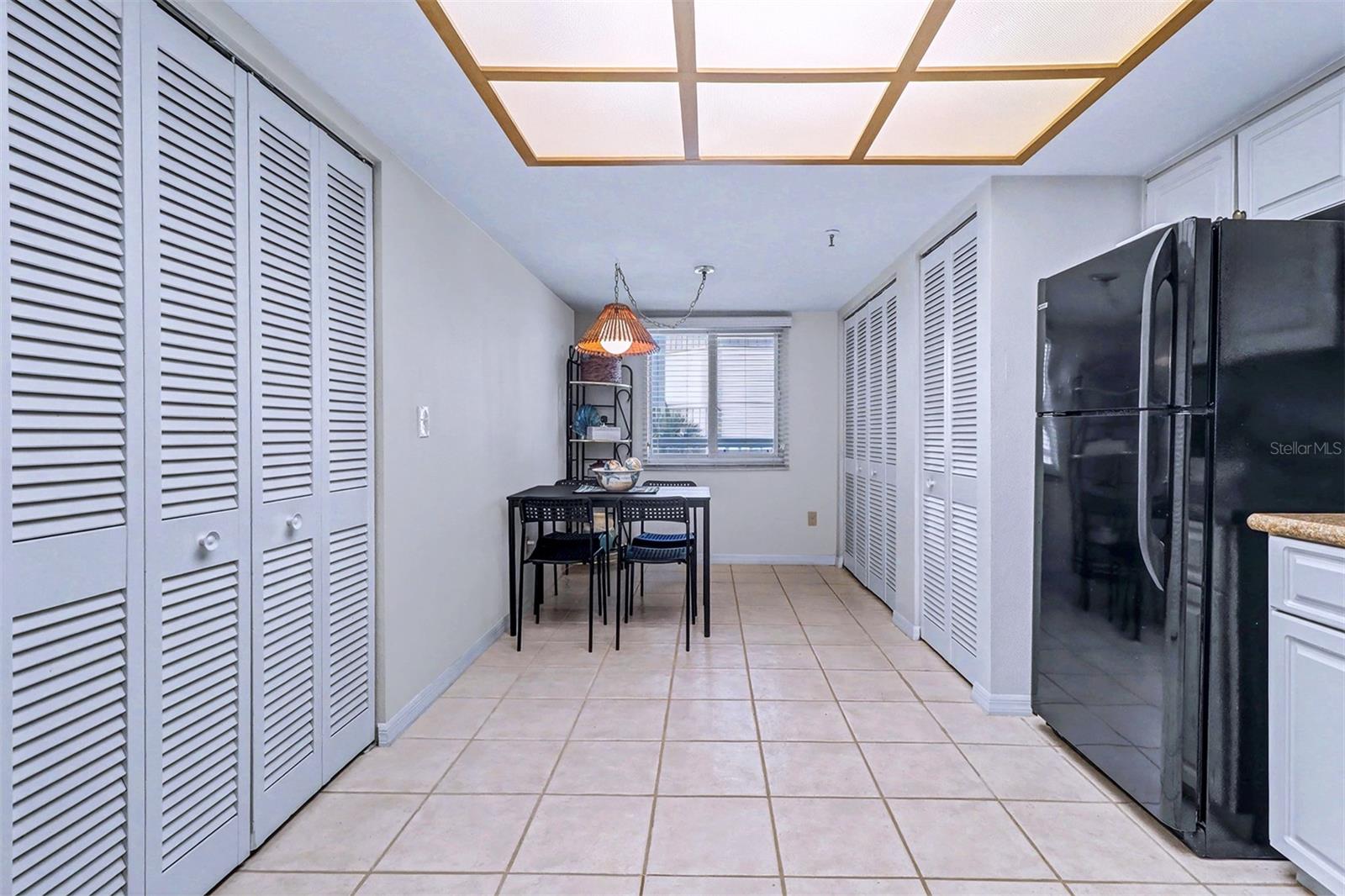 BEACH COTTAGE CONDO - Residential