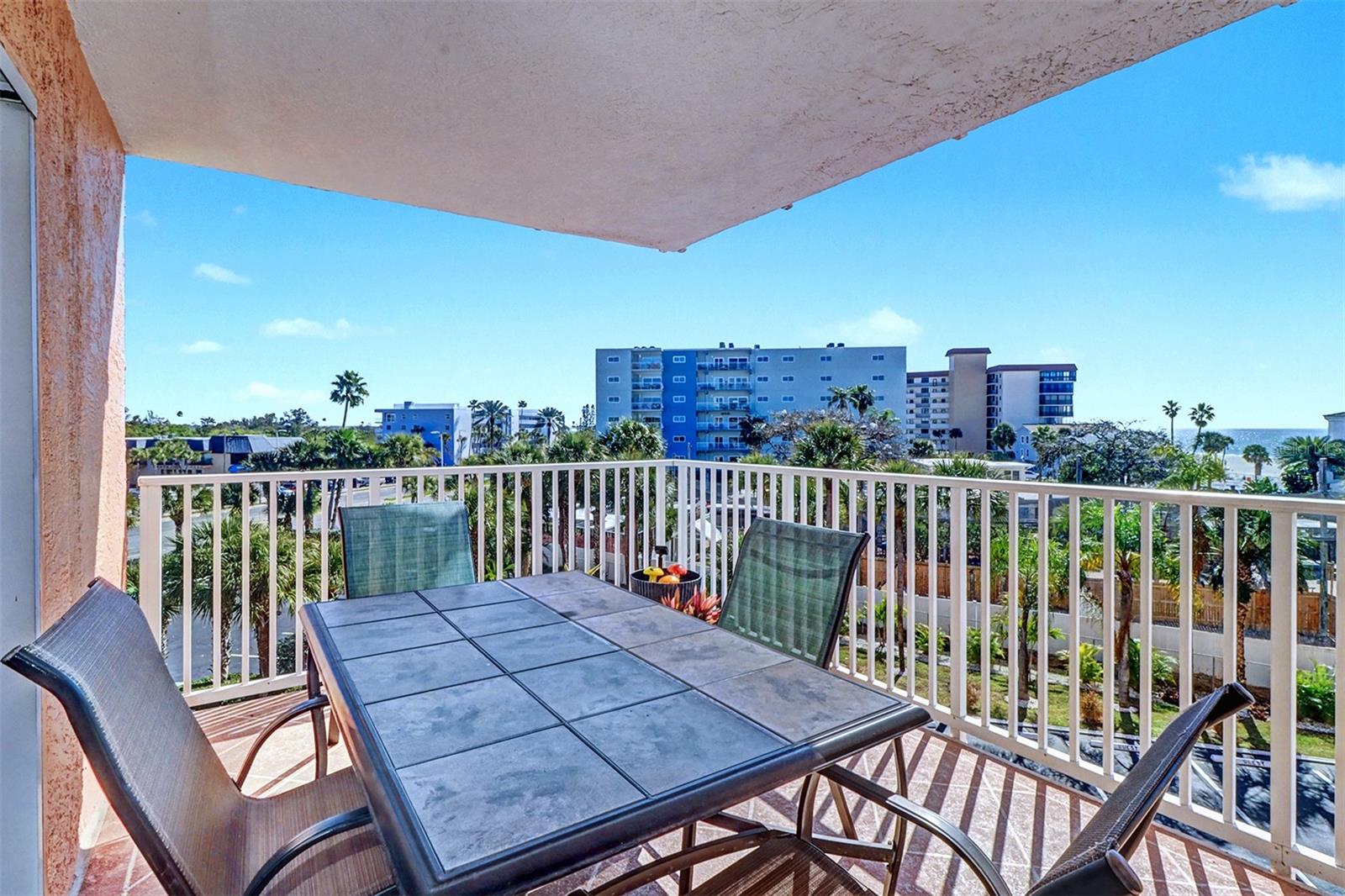 BEACH COTTAGE CONDO - Residential