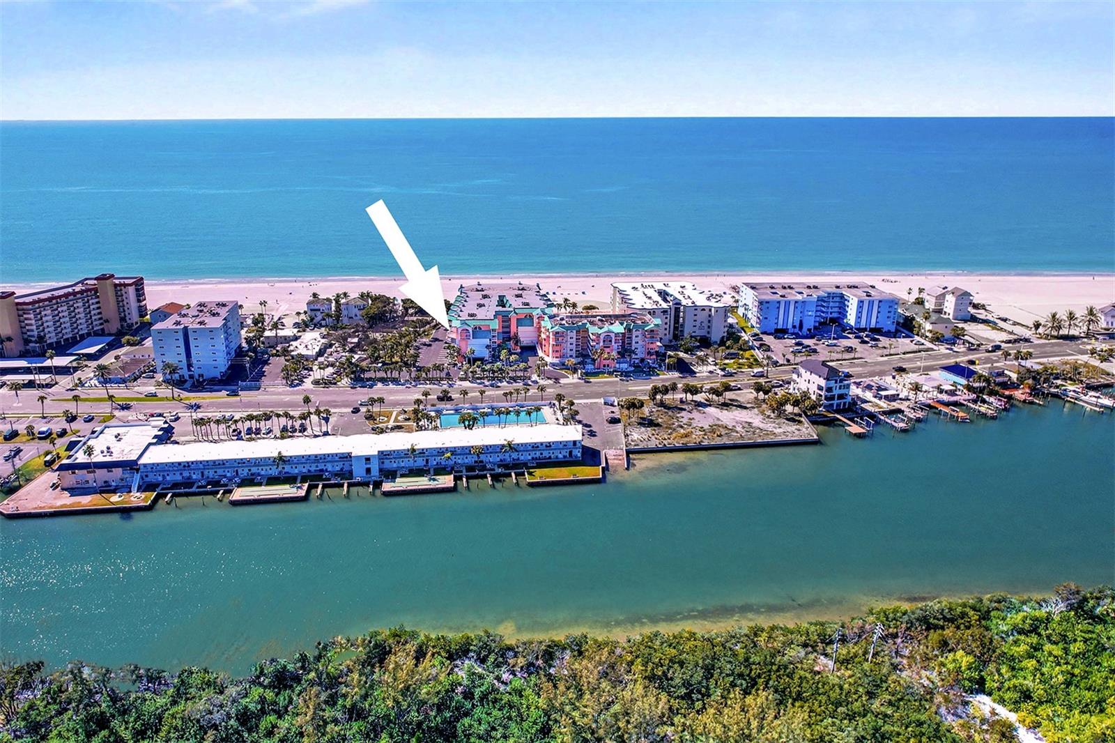 BEACH COTTAGE CONDO - Residential