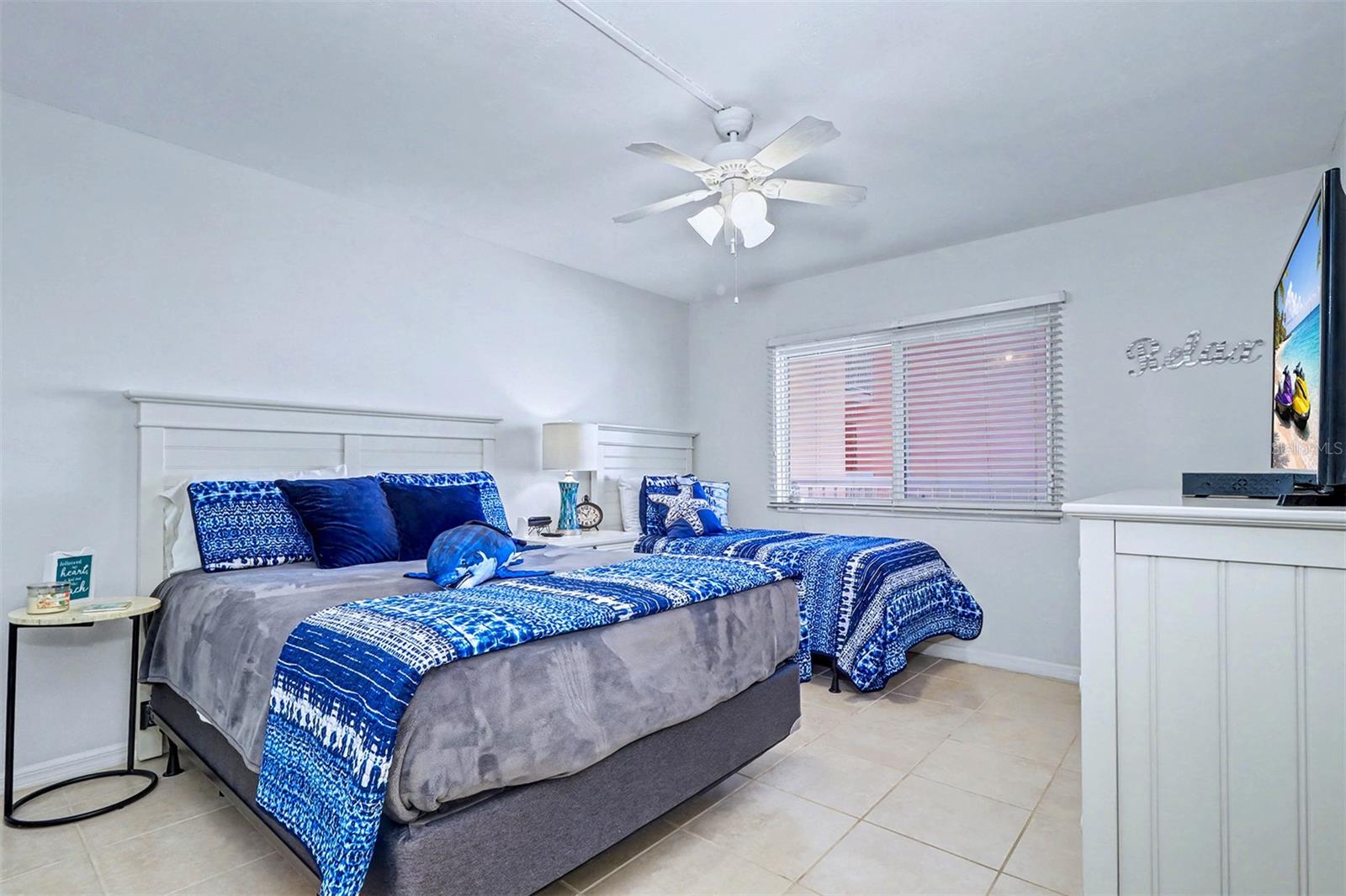 BEACH COTTAGE CONDO - Residential