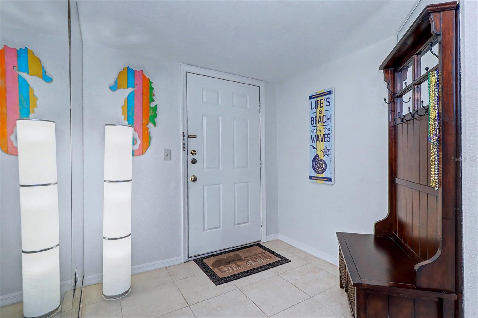 BEACH COTTAGE CONDO - Residential