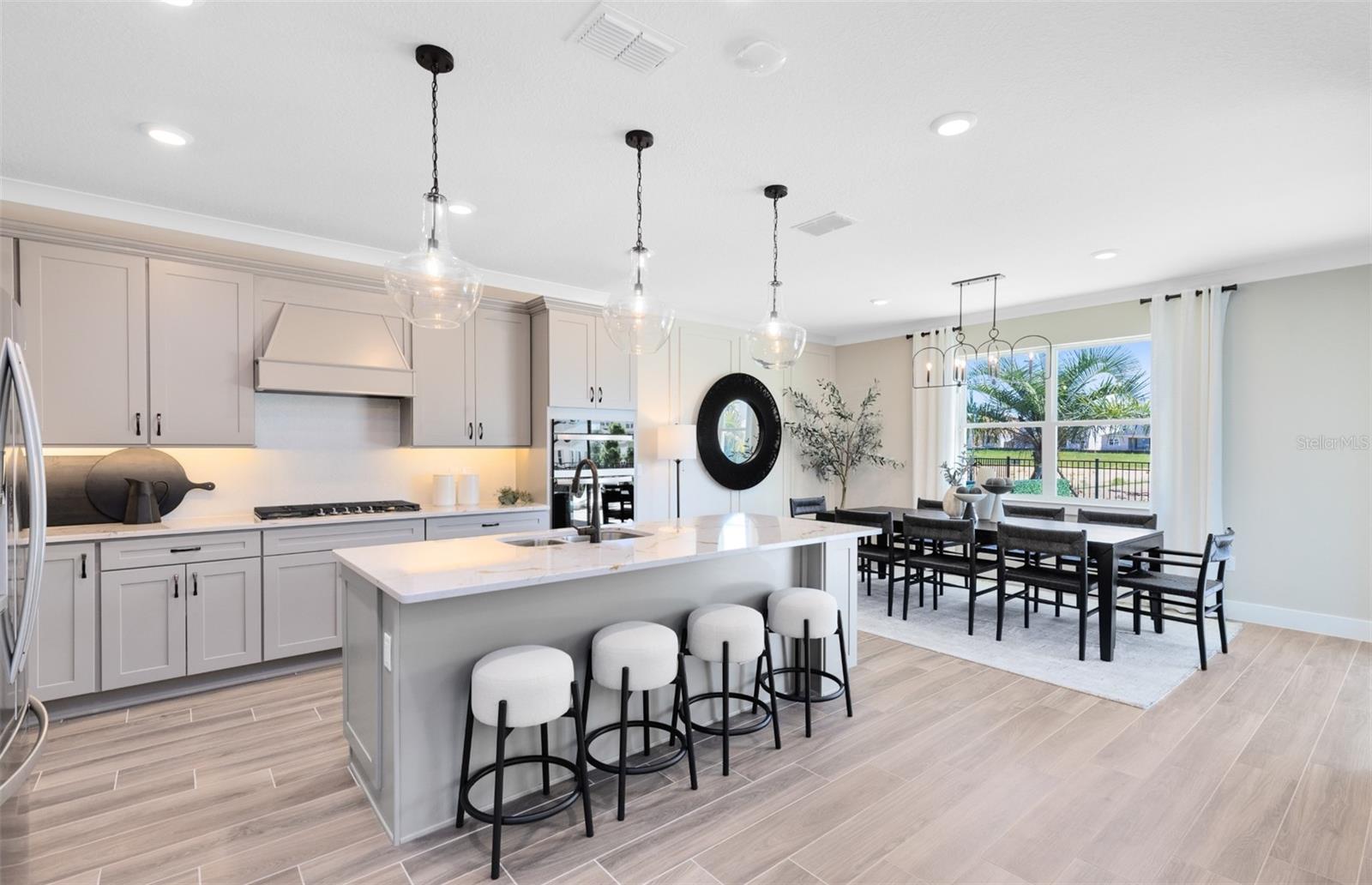 PARKSIDE TRAILS - Residential