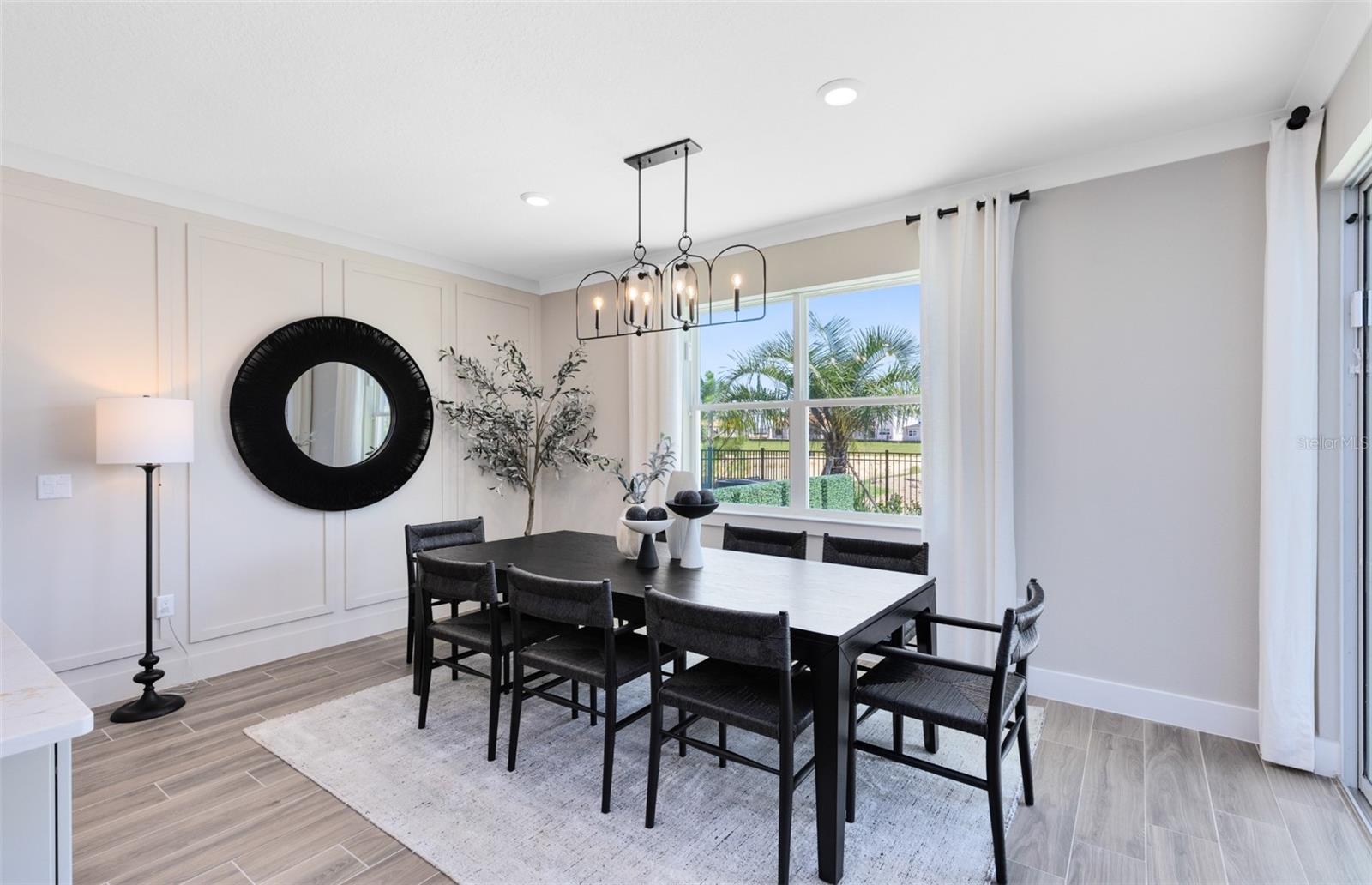 PARKSIDE TRAILS - Residential