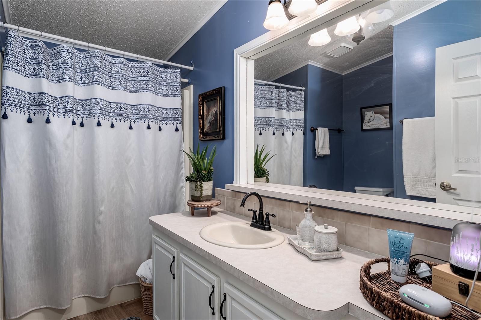 IMPERIAL LAKES ESTATES UNIT III - Residential