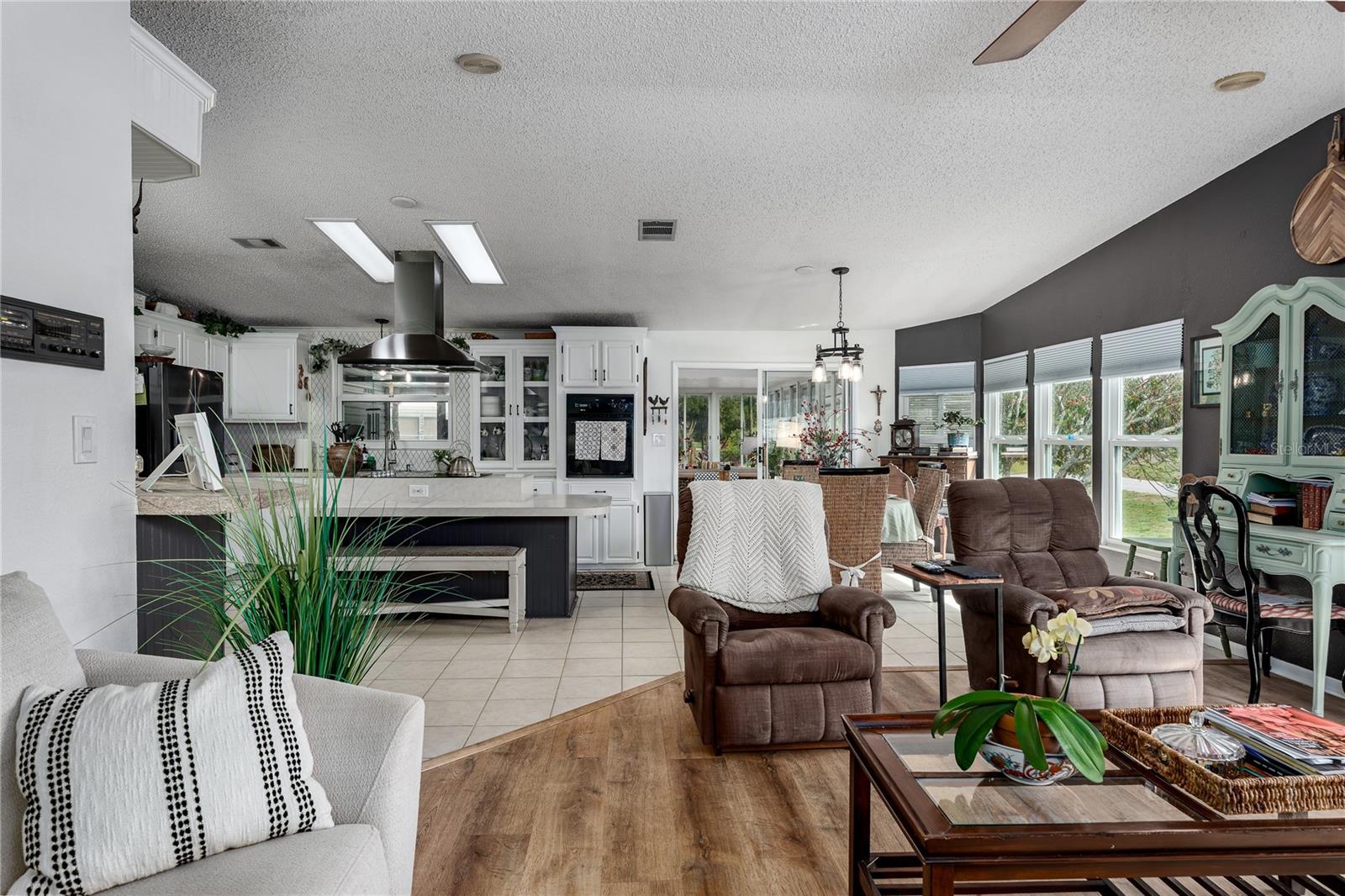 IMPERIAL LAKES ESTATES UNIT III - Residential