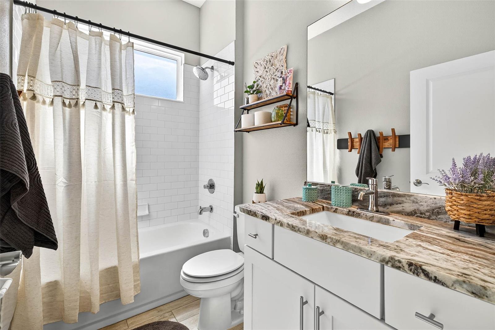 LAKE THOMAS POINTE - Residential