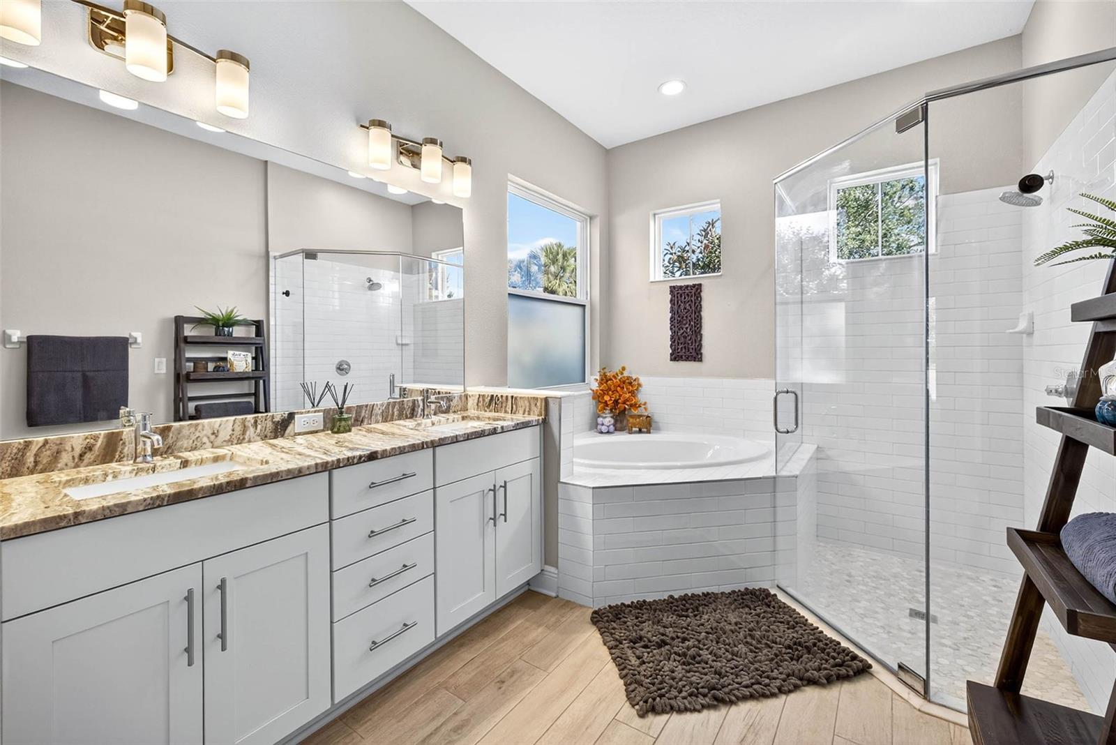 LAKE THOMAS POINTE - Residential