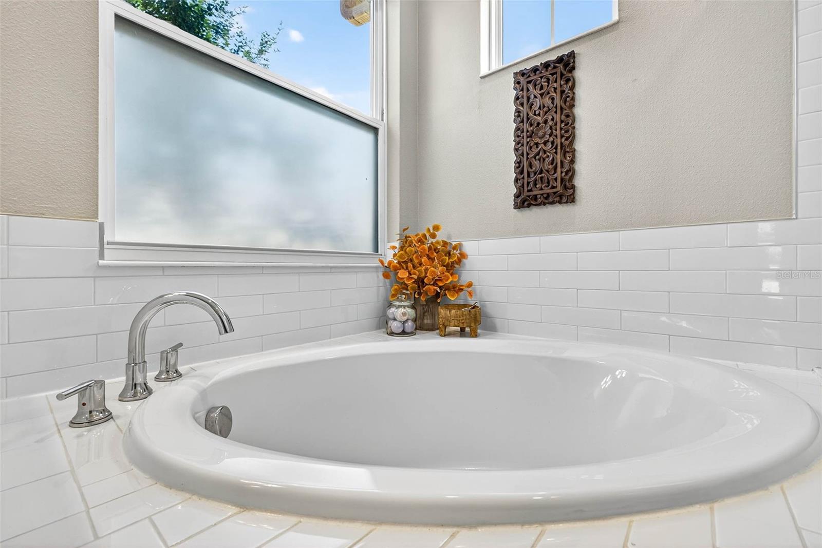 LAKE THOMAS POINTE - Residential