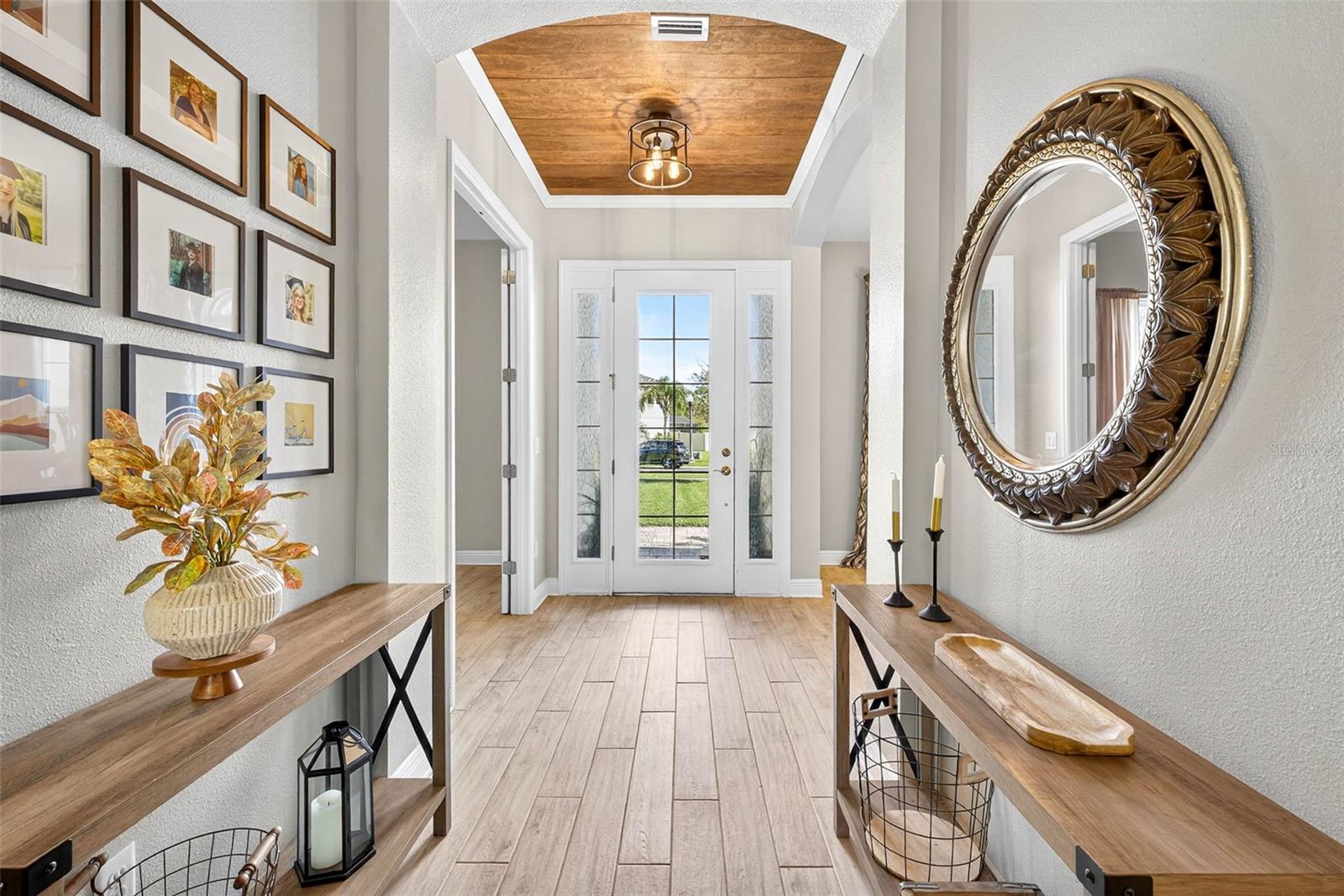 LAKE THOMAS POINTE - Residential