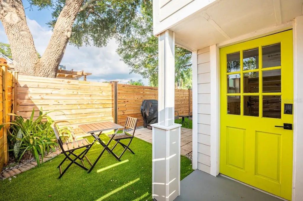 Photo of 3320 18th Street N, St Petersburg, FL 33713 (MLS # TB8405558)