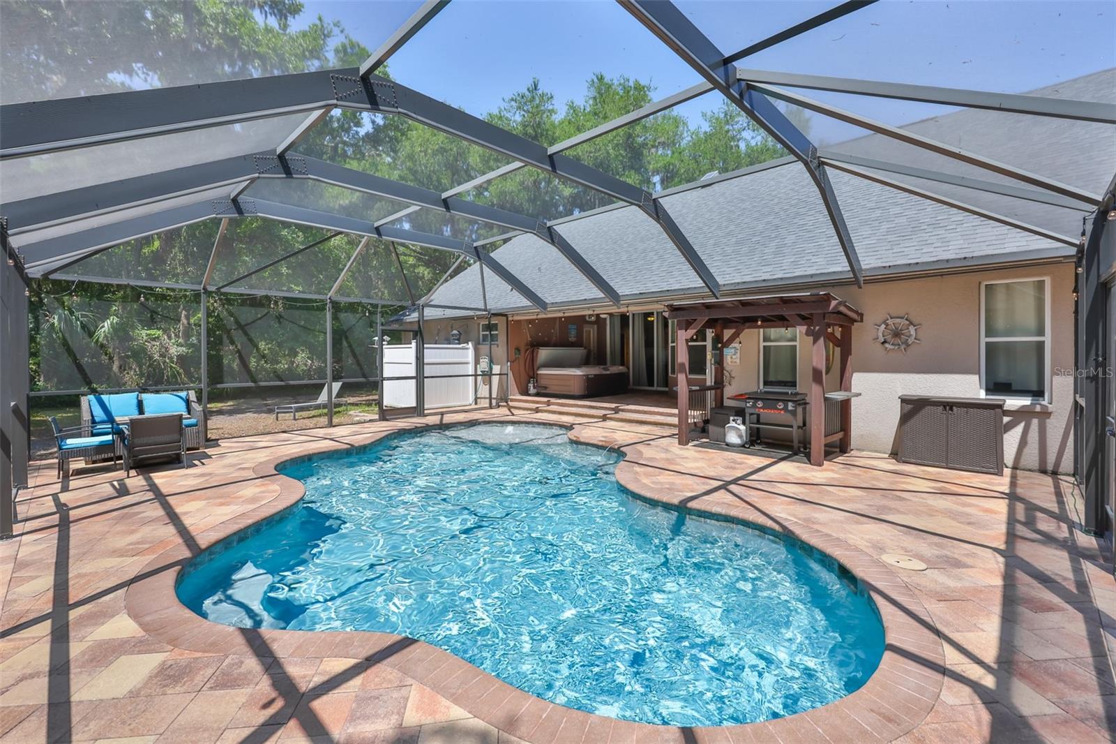 SUNDANCE UNIT 4 - Residential