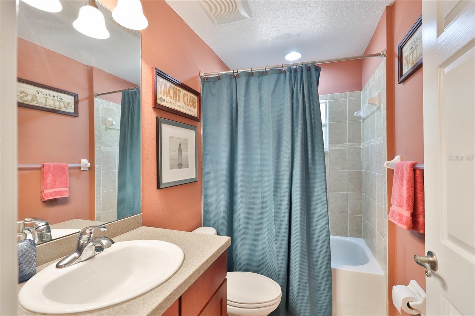 SUNDANCE UNIT 4 - Residential