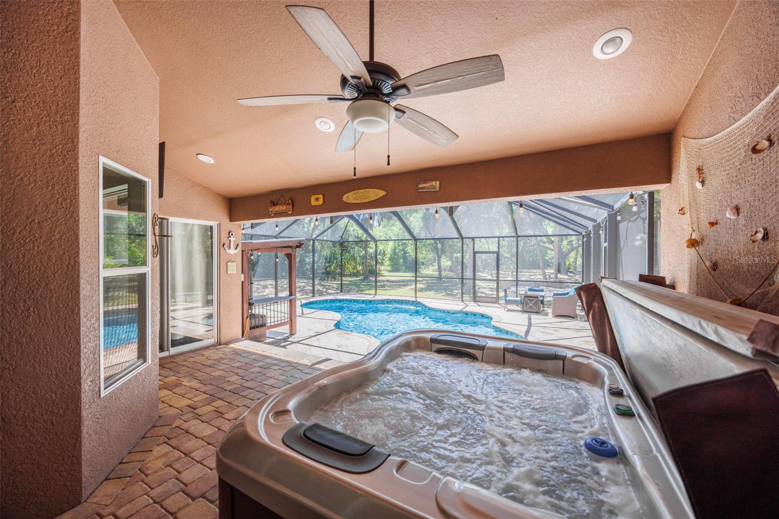 SUNDANCE UNIT 4 - Residential