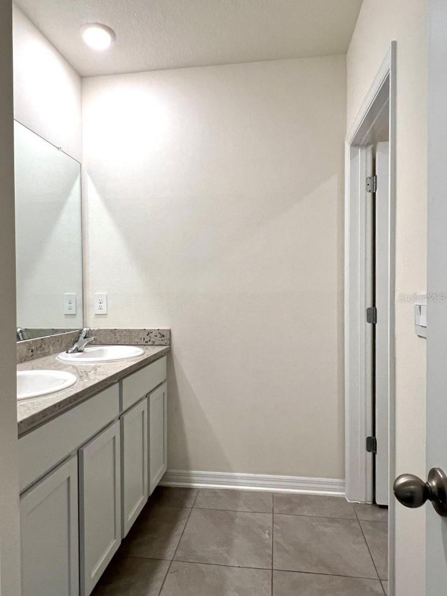 SOLERA AT LAKEWOOD RANCH PH II - Residential Lease