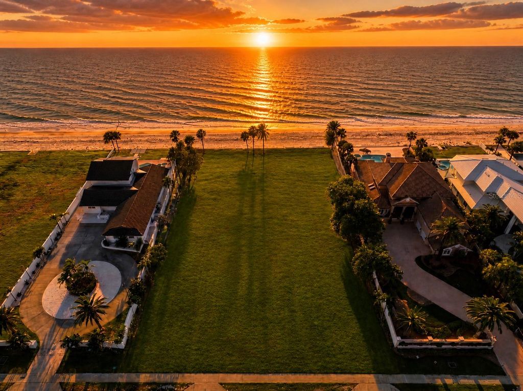 Photo of 1420 Gulf Boulevard, Belleair Shores, FL 33786 (MLS # TB8502617)