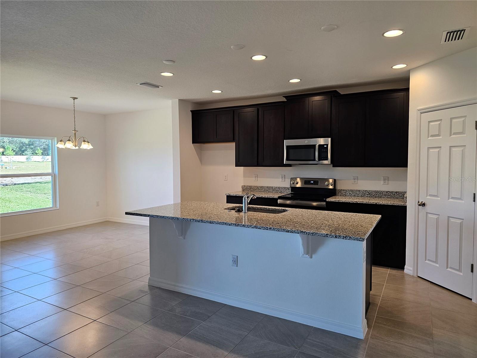 LAKE LINCOLN - Residential