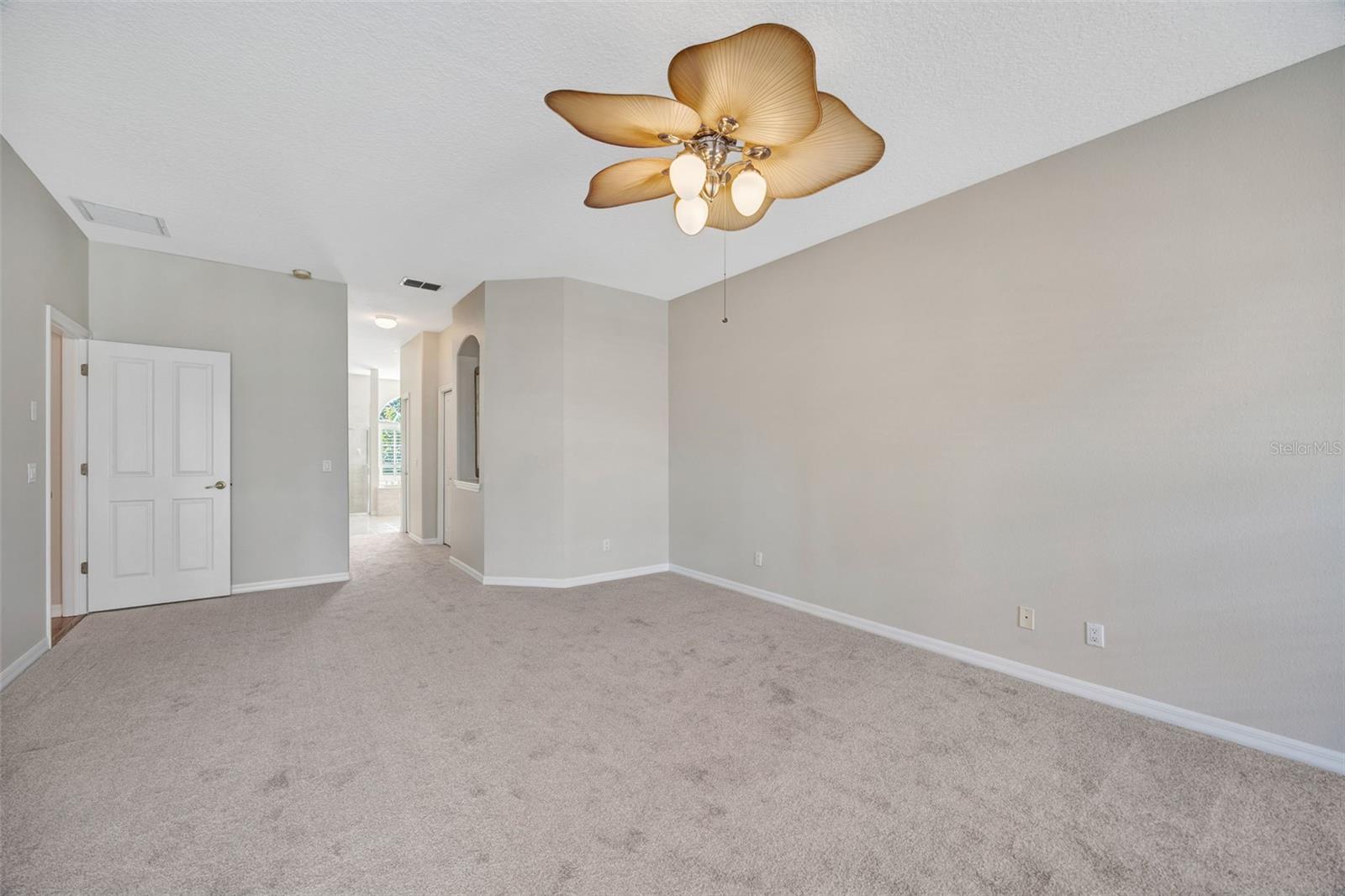 RIVER HILLS COUNTRY CLUB PARCE - Residential